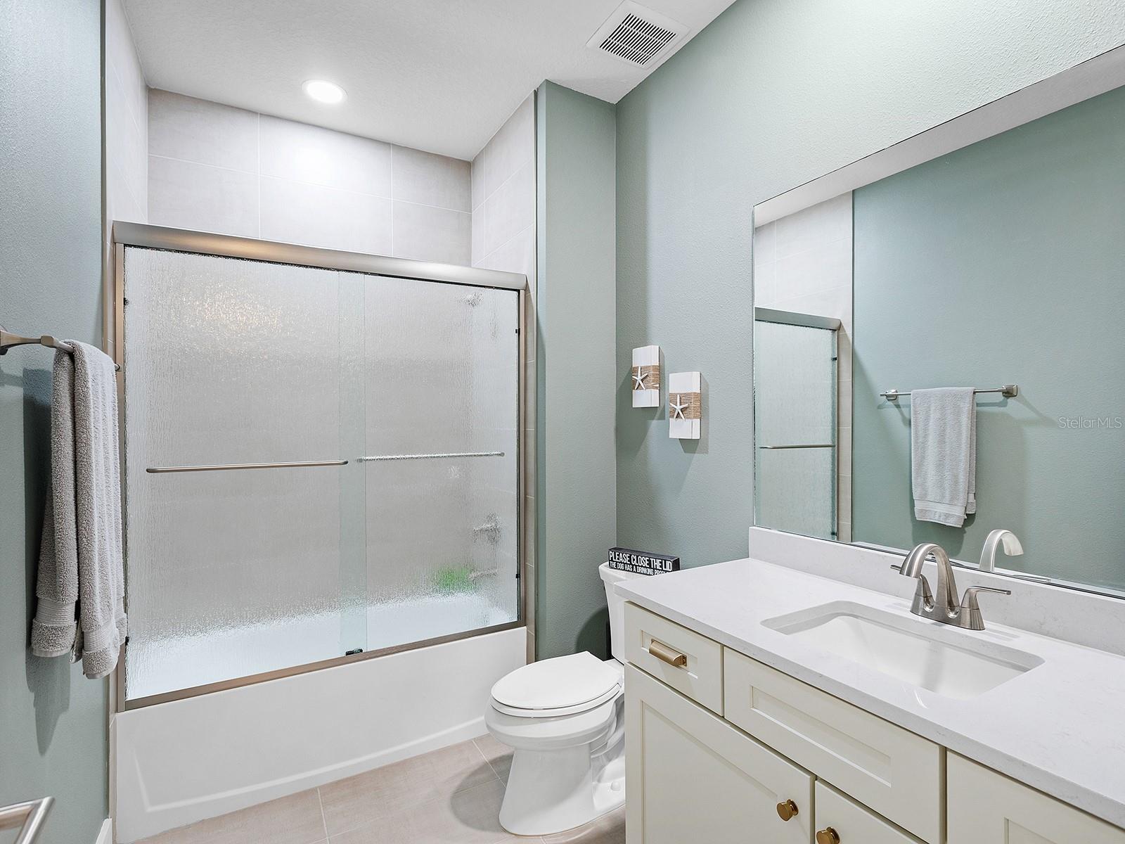 Image 19 of 41 For 18857 Daybreak Drive