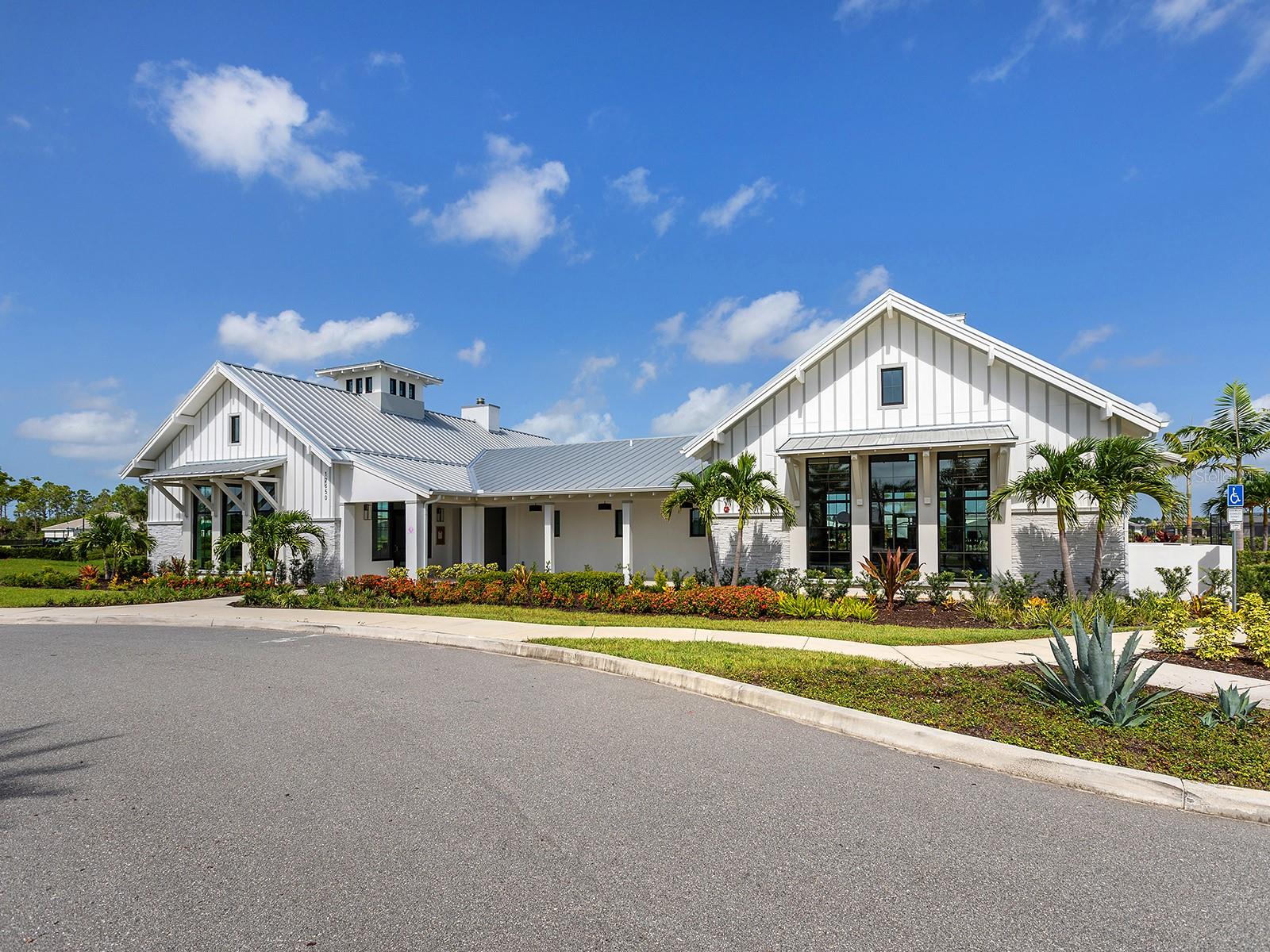 Image 29 of 41 For 18857 Daybreak Drive