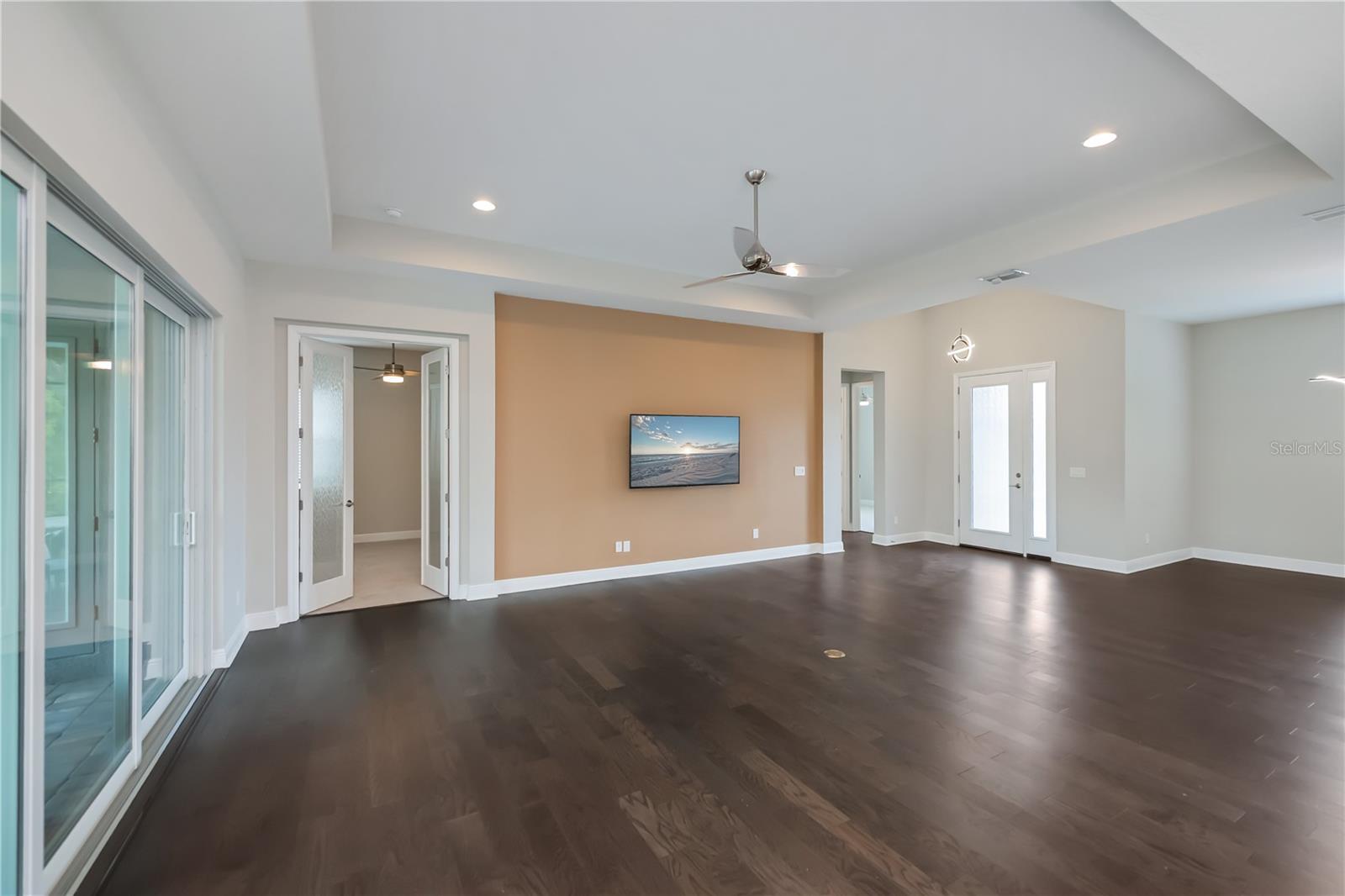 Image 14 of 85 For 6137 Lungo Lago Drive