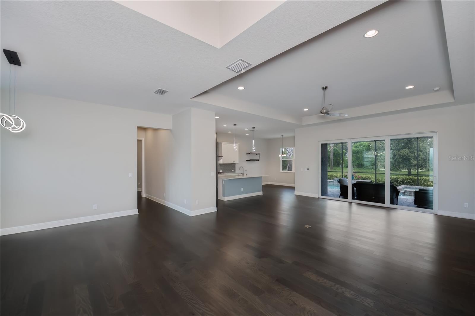 Image 16 of 85 For 6137 Lungo Lago Drive
