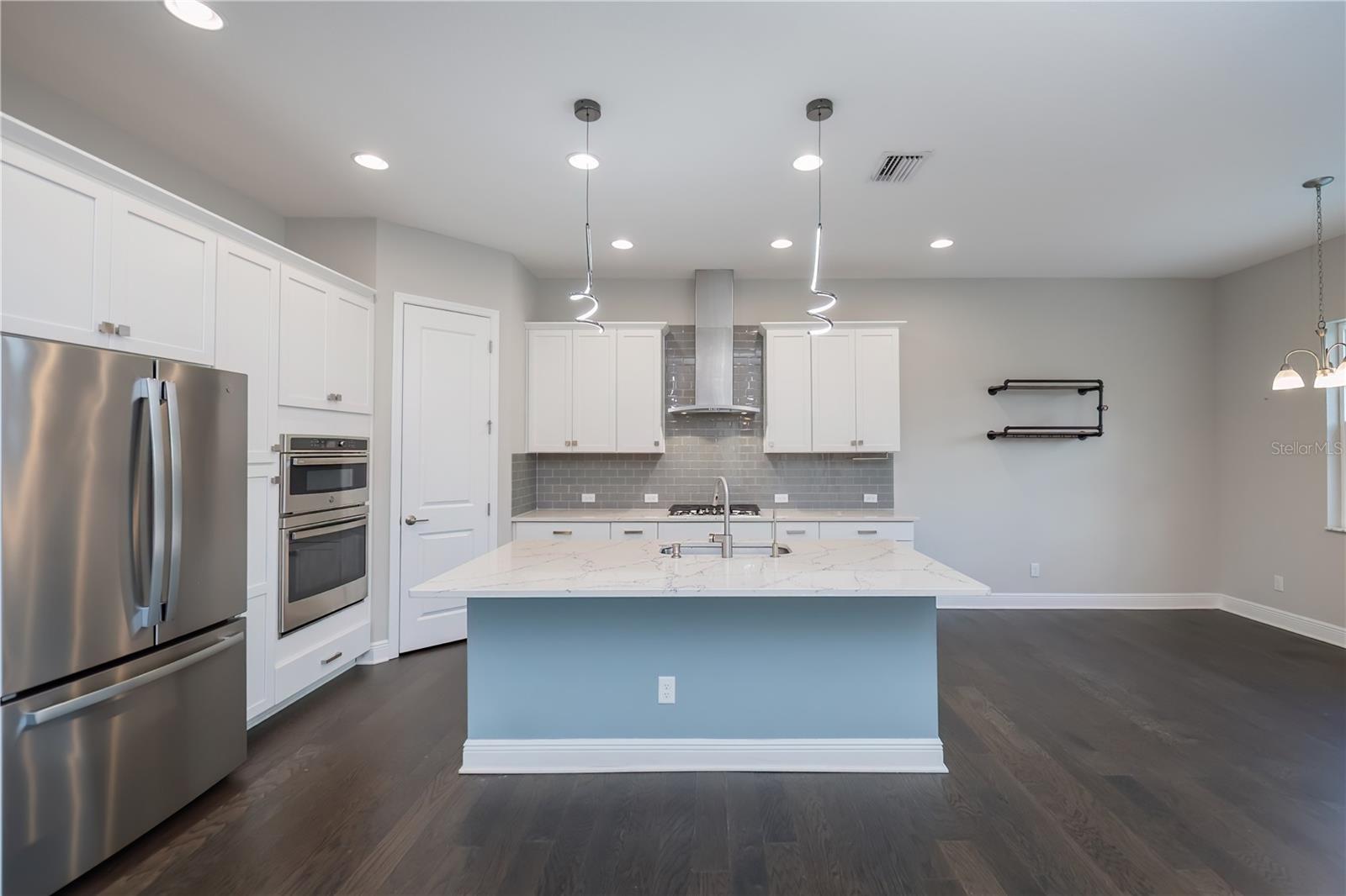 Image 20 of 85 For 6137 Lungo Lago Drive