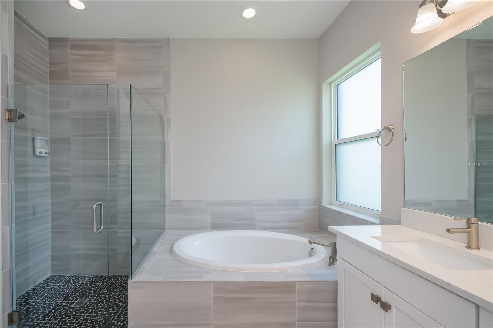 Image 37 of 85 For 6137 Lungo Lago Drive