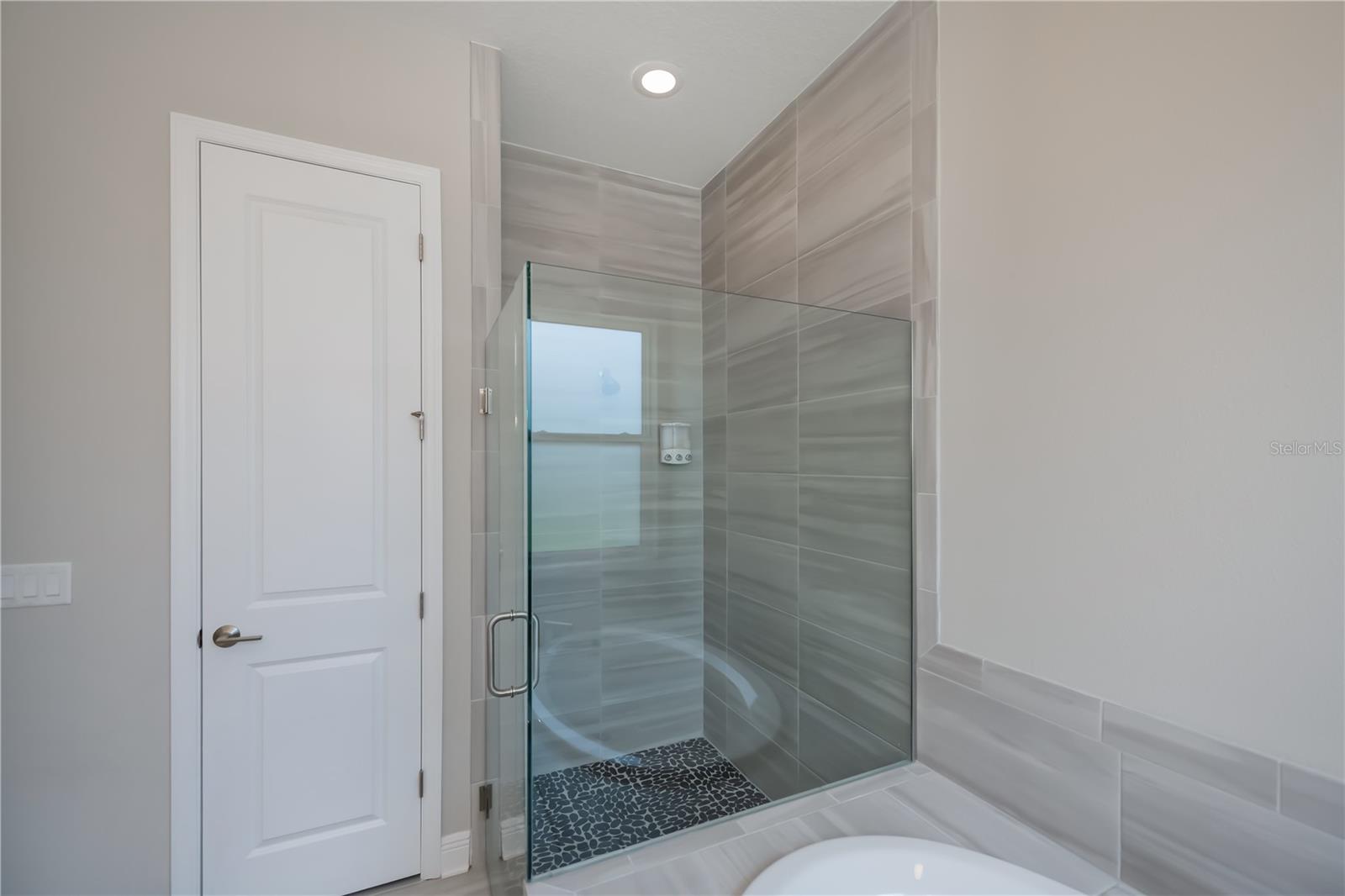 Image 39 of 85 For 6137 Lungo Lago Drive