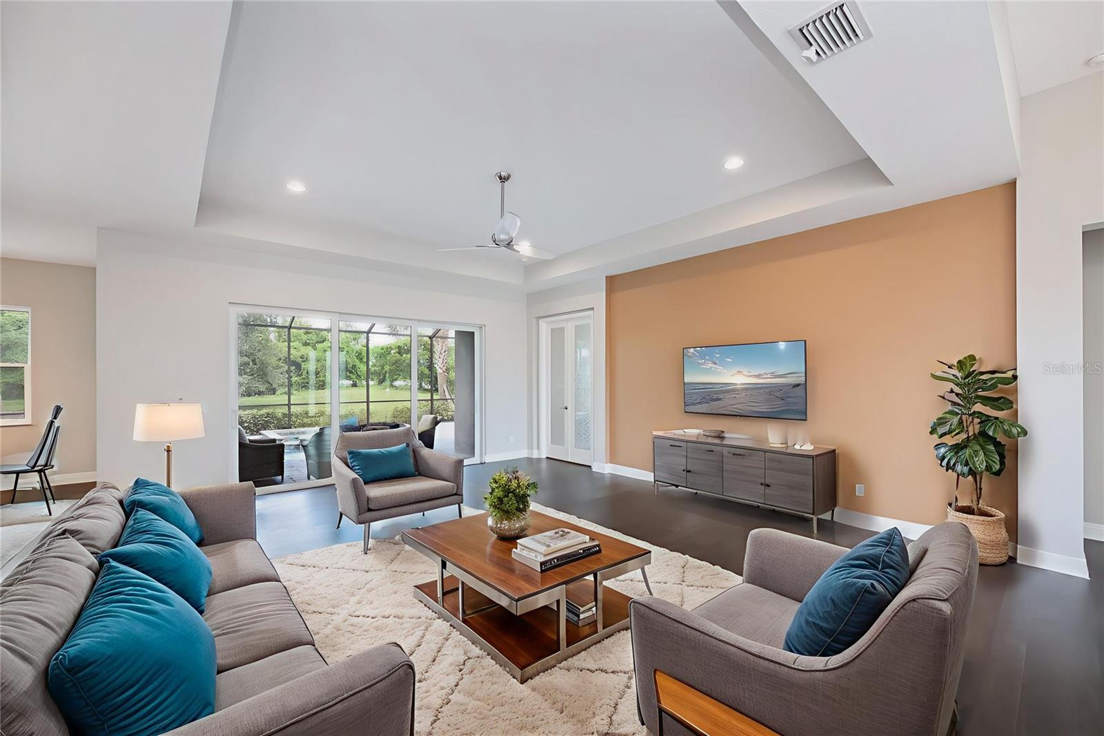 Image 4 of 85 For 6137 Lungo Lago Drive