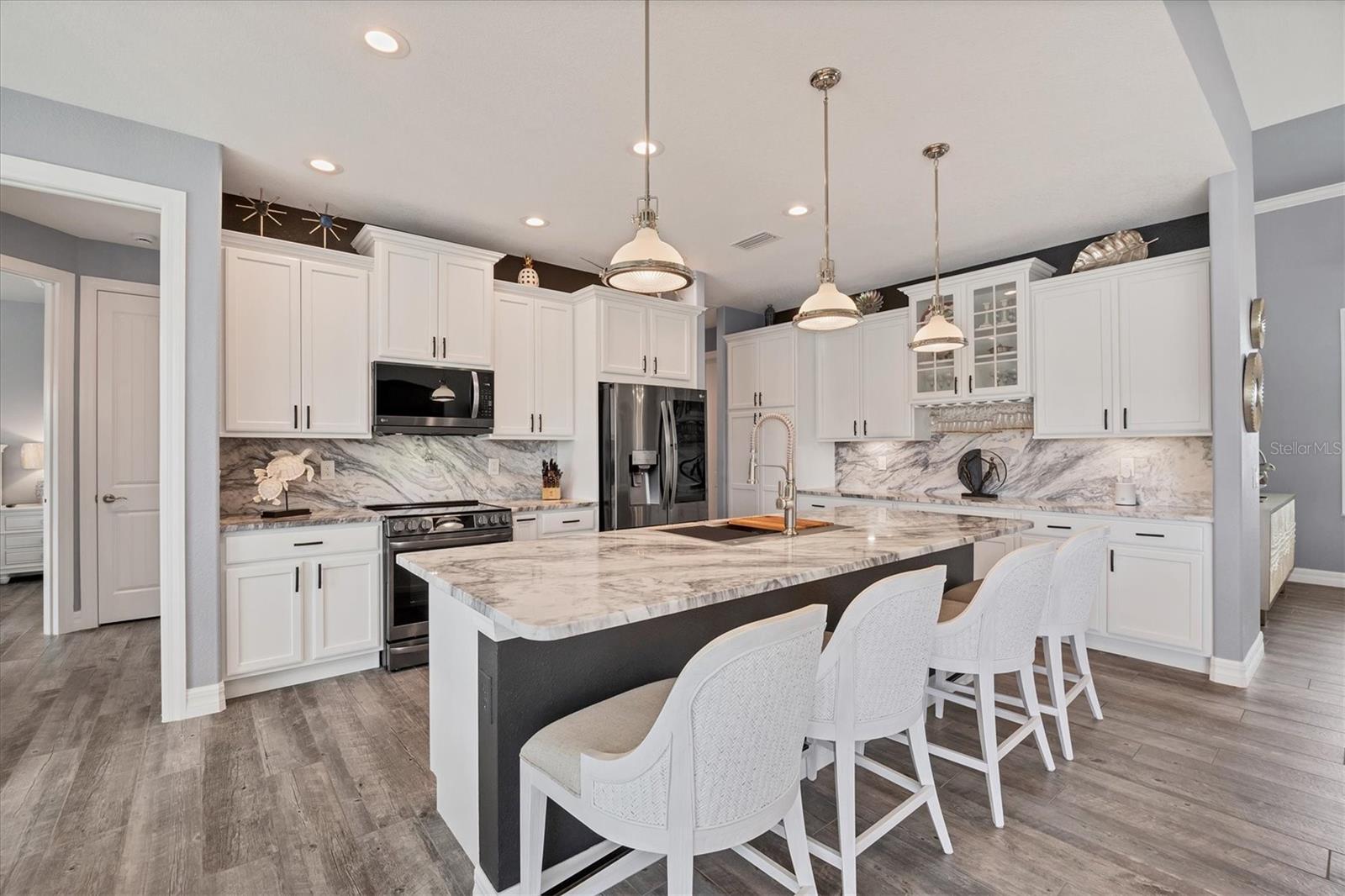 Image 13 of 73 For 15704 Lakeland Circle