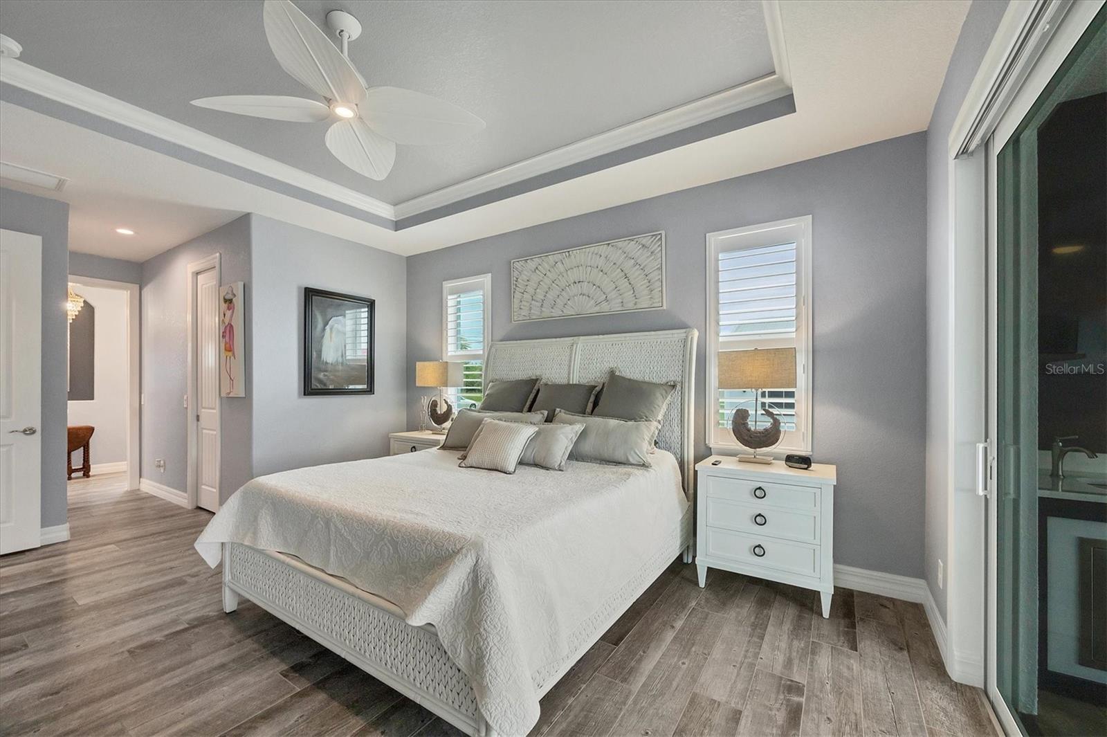 Image 23 of 73 For 15704 Lakeland Circle