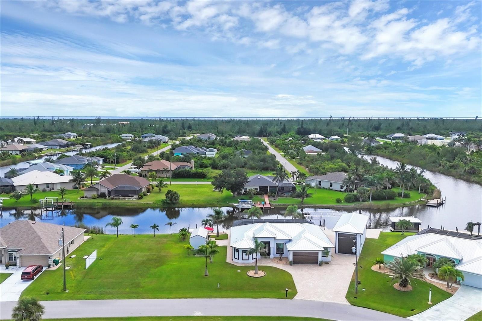 Image 53 of 73 For 15704 Lakeland Circle