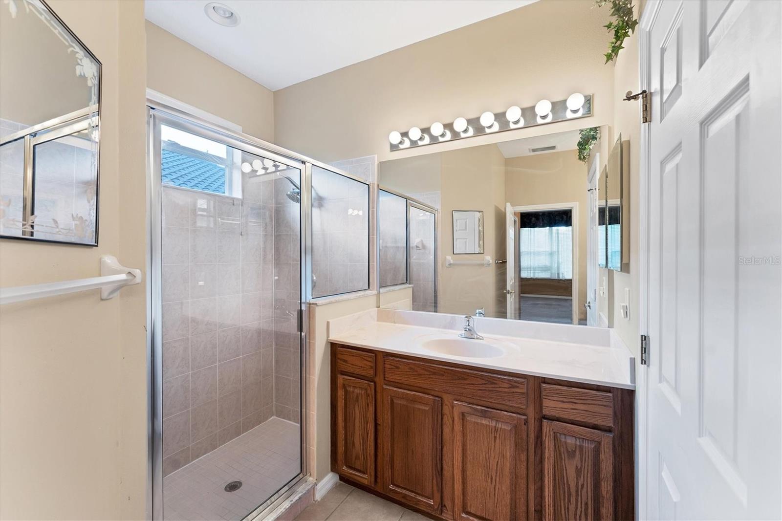 Image 17 of 59 For 5271 Laurel Oak Court