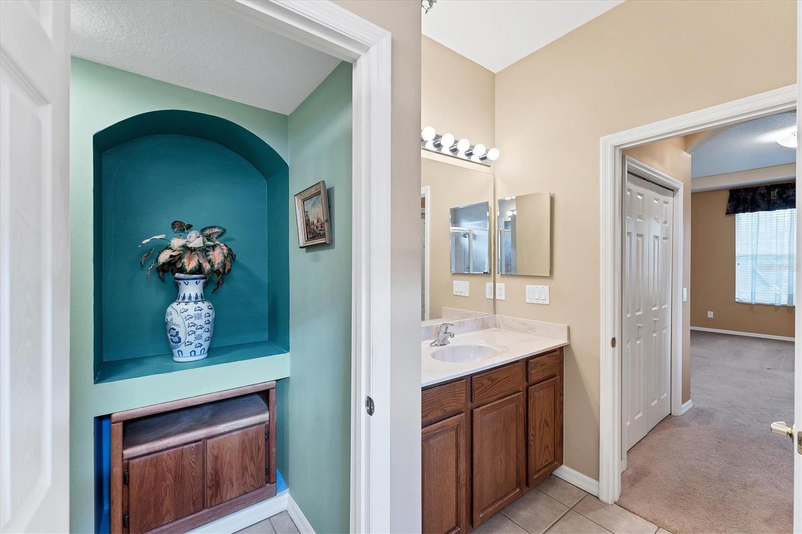 Image 18 of 59 For 5271 Laurel Oak Court