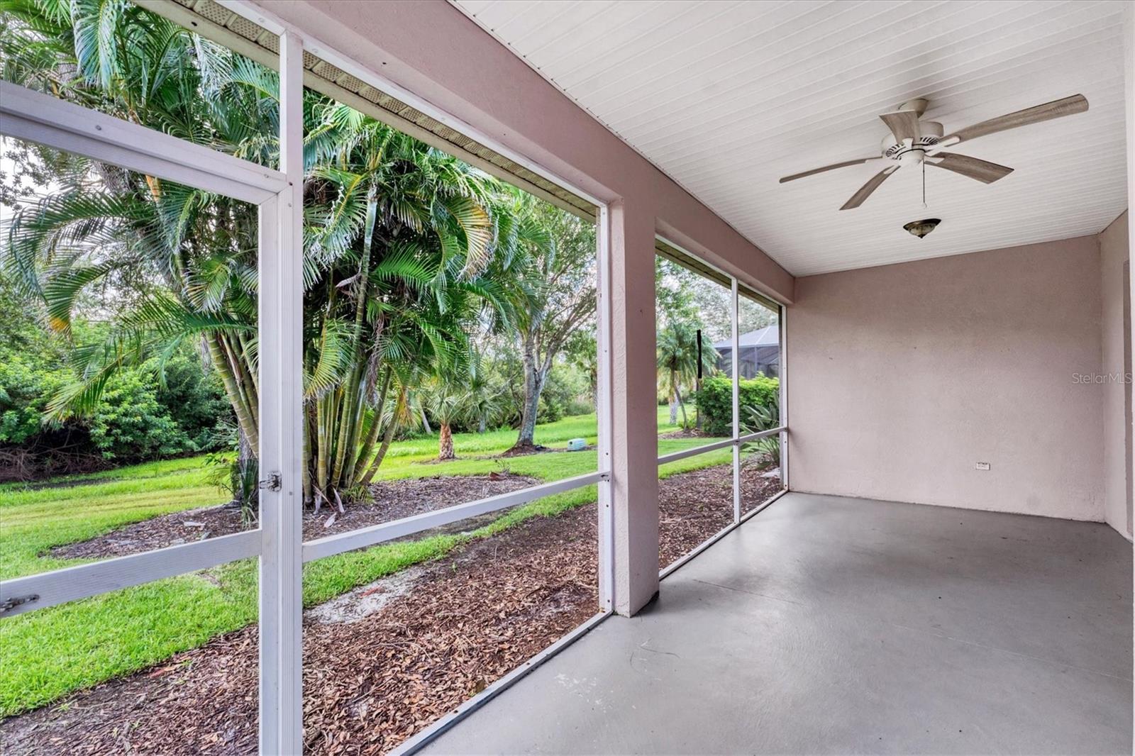 Image 26 of 59 For 5271 Laurel Oak Court