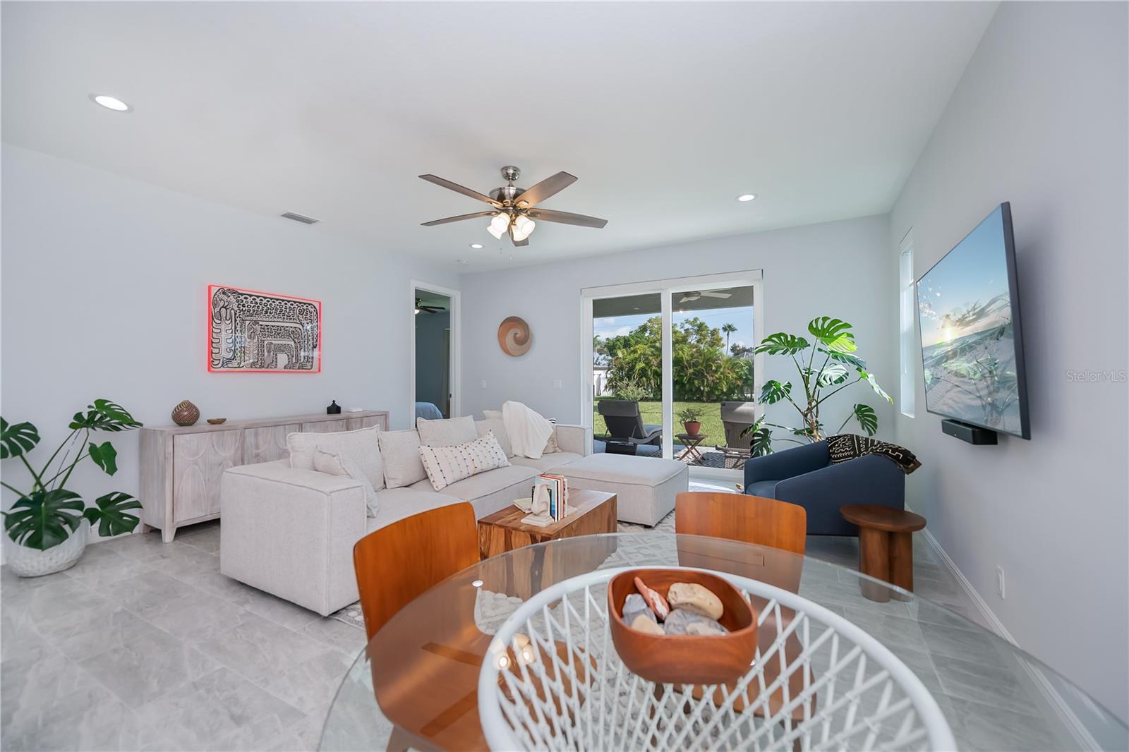Image 21 of 64 For 809 Groveland Avenue