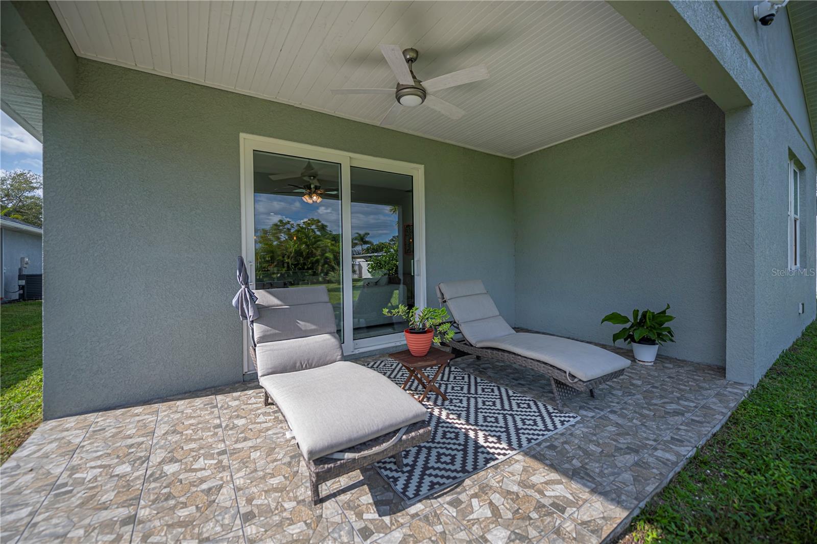 Image 41 of 64 For 809 Groveland Avenue