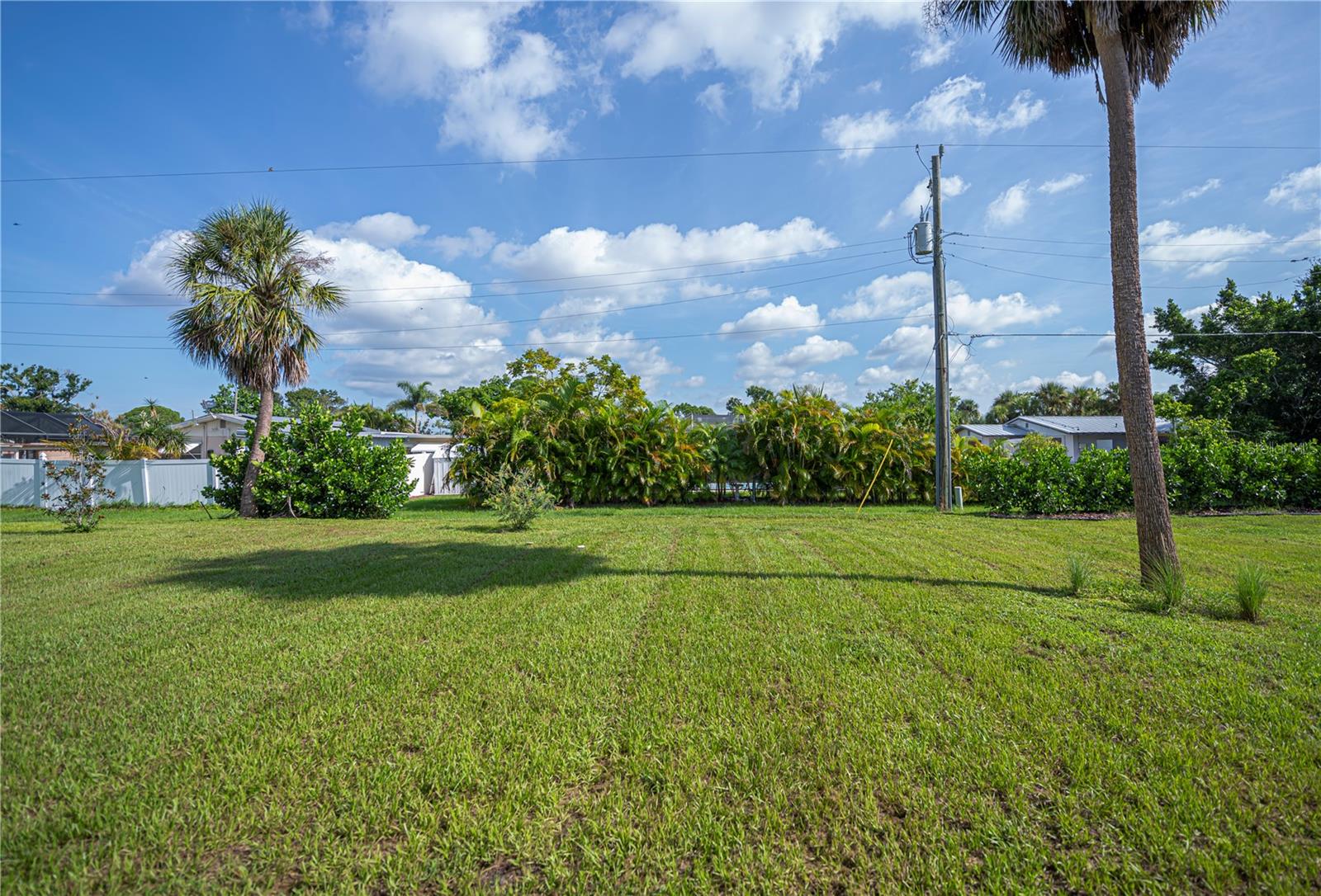 Image 45 of 64 For 809 Groveland Avenue
