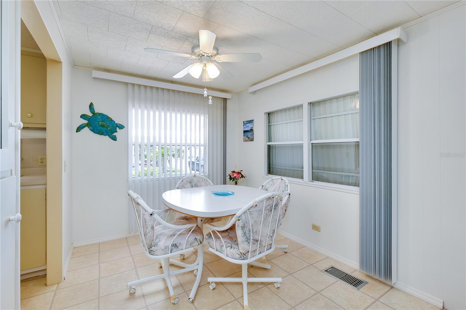 Image 11 of 41 For 209 Roma Road