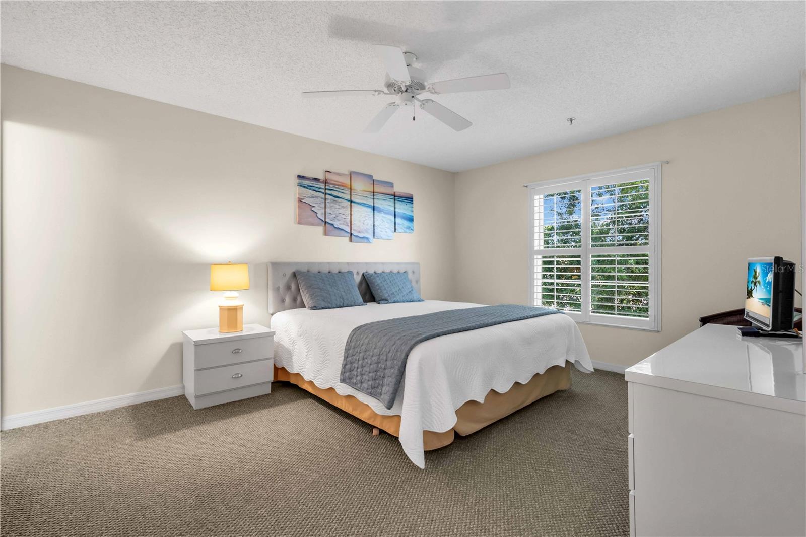 Image 18 of 43 For 932 Capri Isles Boulevard 216