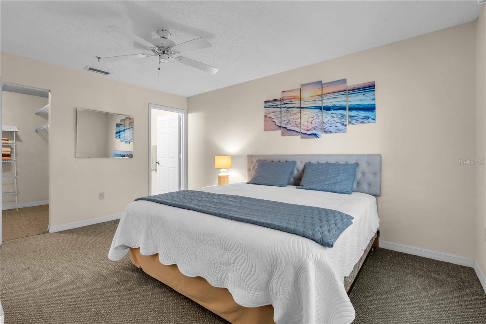 Image 20 of 43 For 932 Capri Isles Boulevard 216