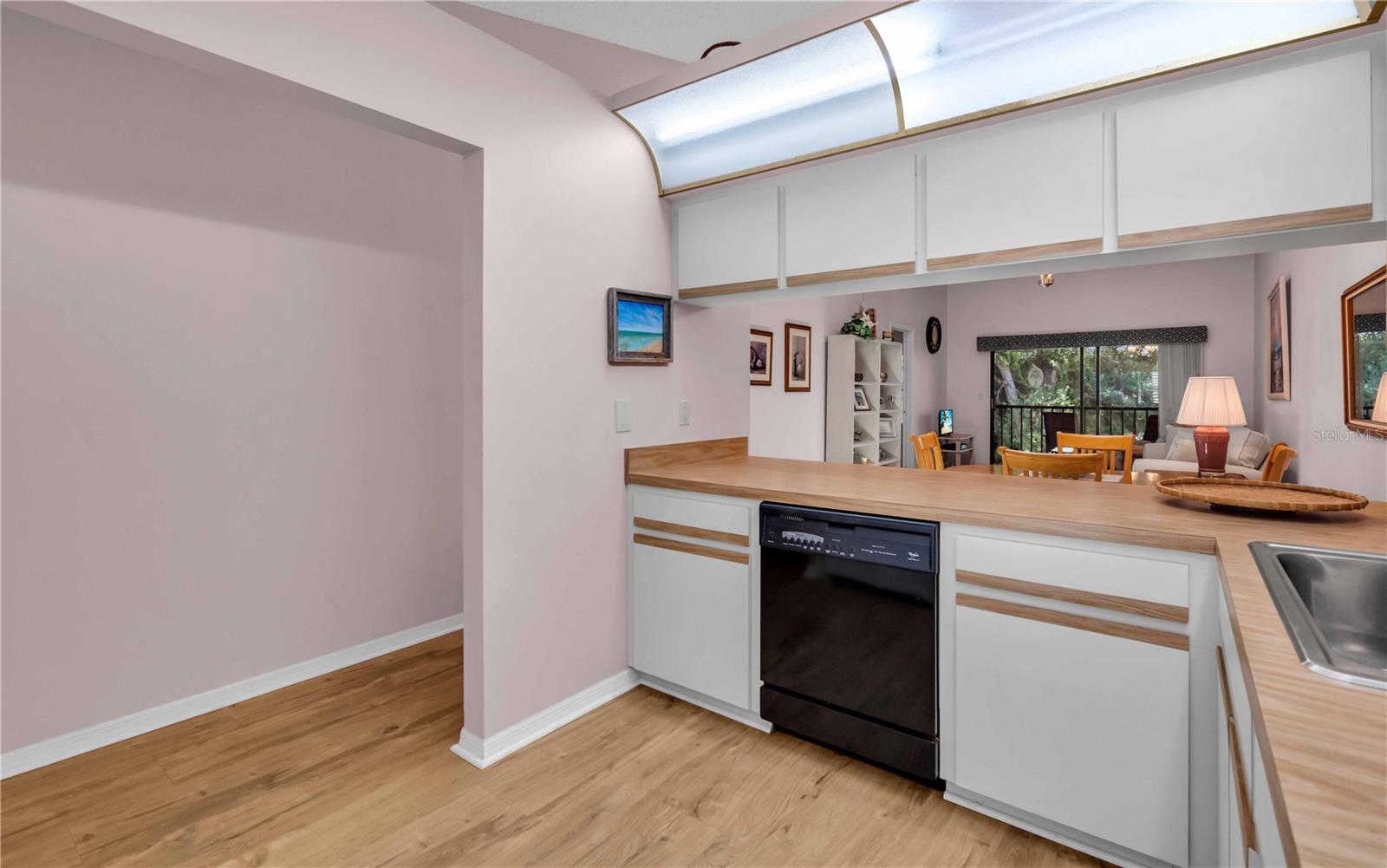 Image 7 of 43 For 932 Capri Isles Boulevard 216