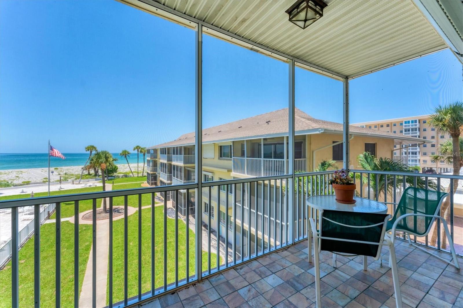 Image 23 of 39 For 1200 Tarpon Center Drive 306