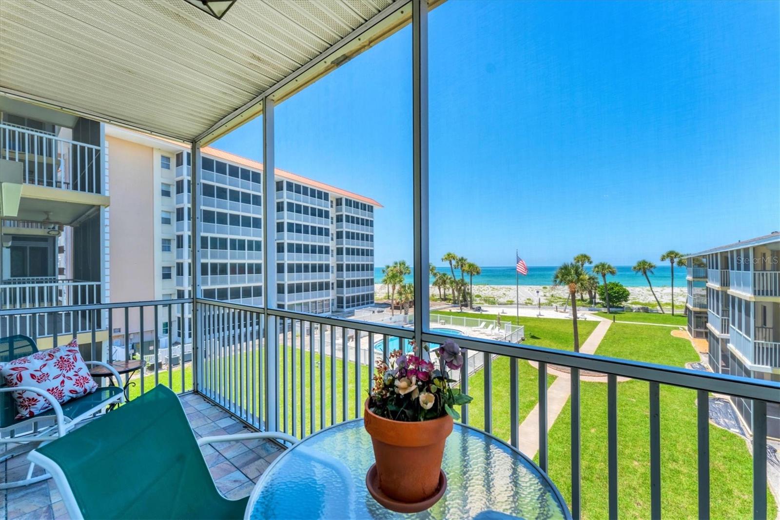 Image 24 of 39 For 1200 Tarpon Center Drive 306