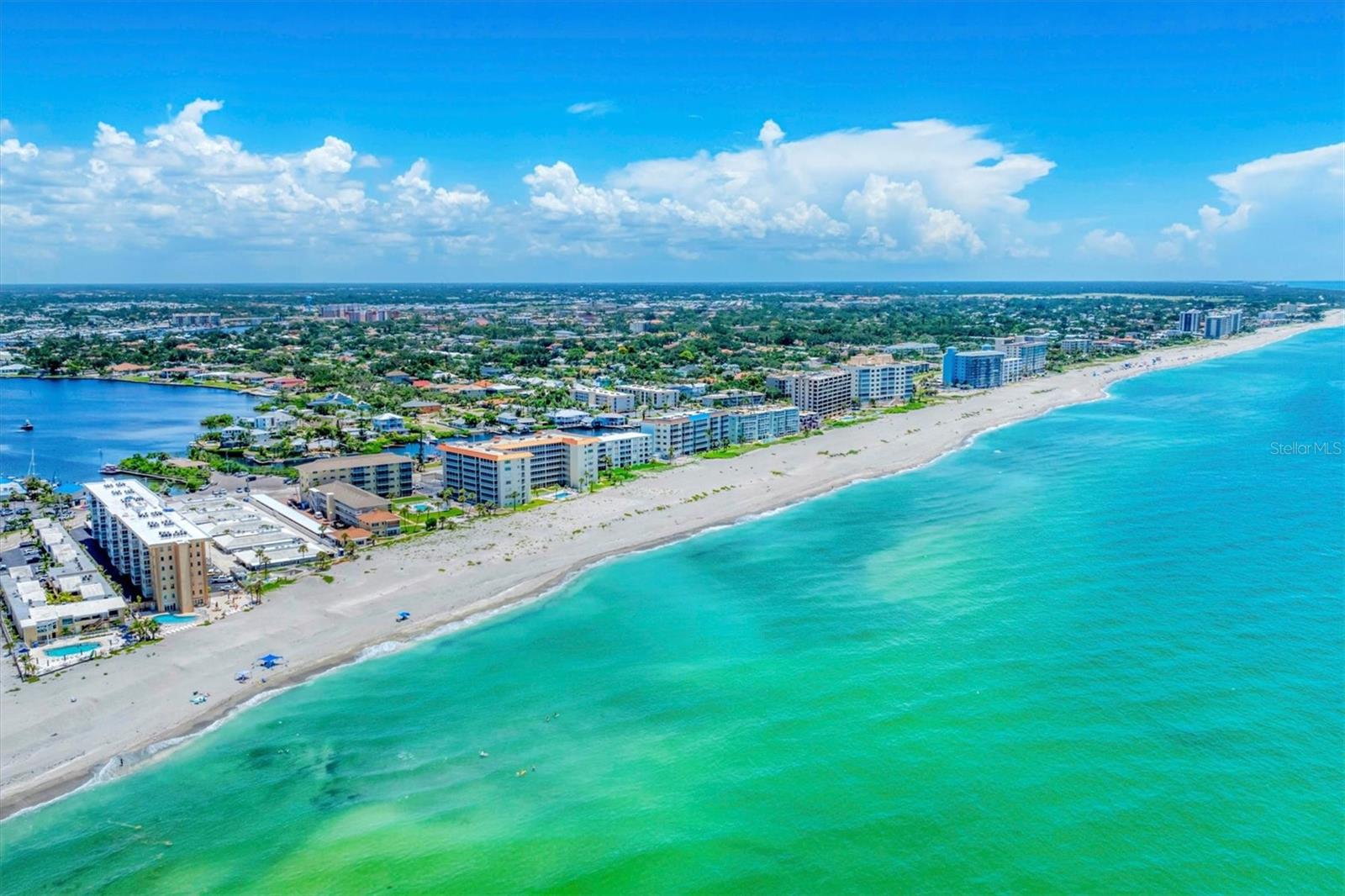 Image 37 of 39 For 1200 Tarpon Center Drive 306