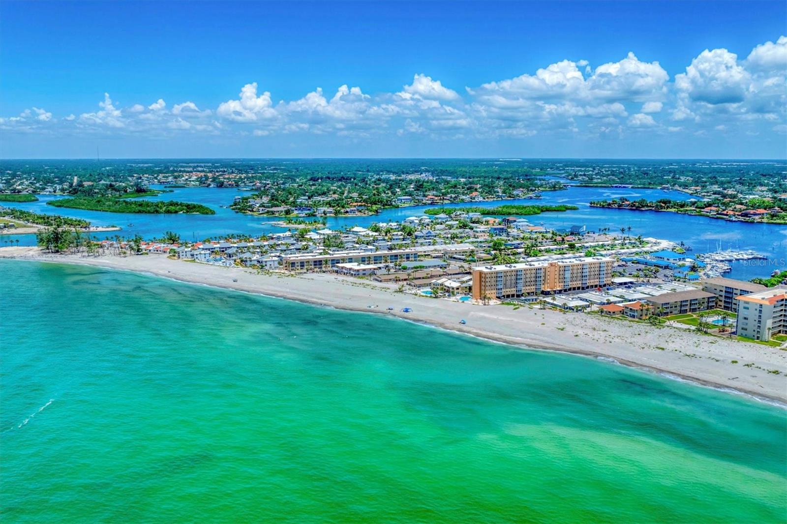 Image 38 of 39 For 1200 Tarpon Center Drive 306