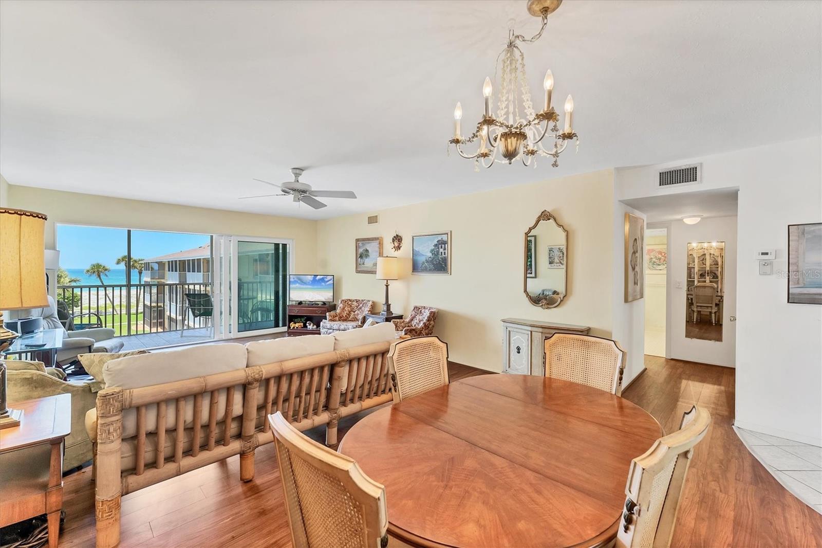 Image 9 of 39 For 1200 Tarpon Center Drive 306
