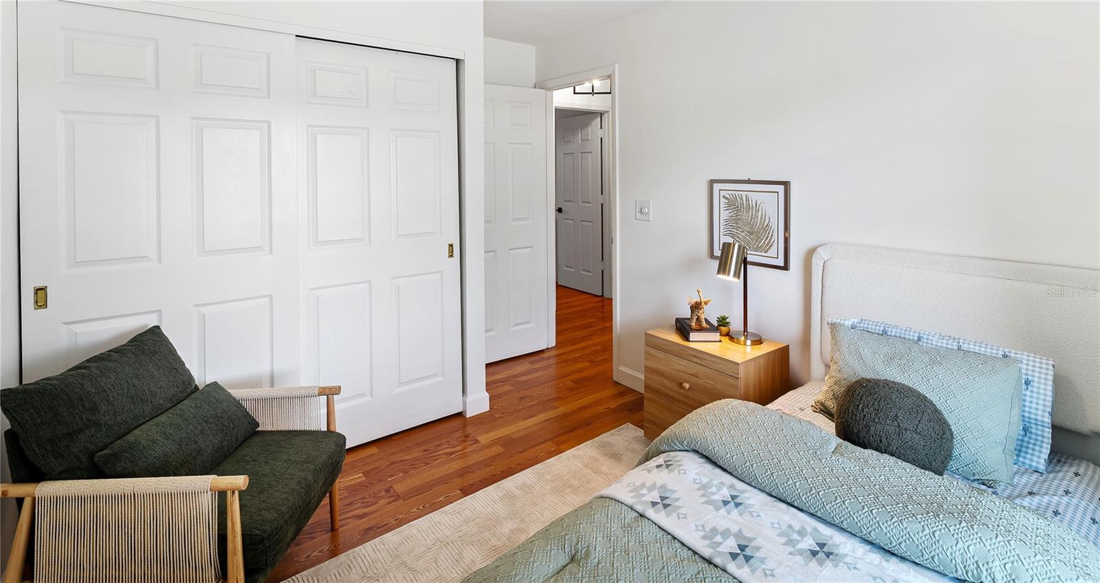 Image 11 of 39 For 1580 Deer Hollow Boulevard