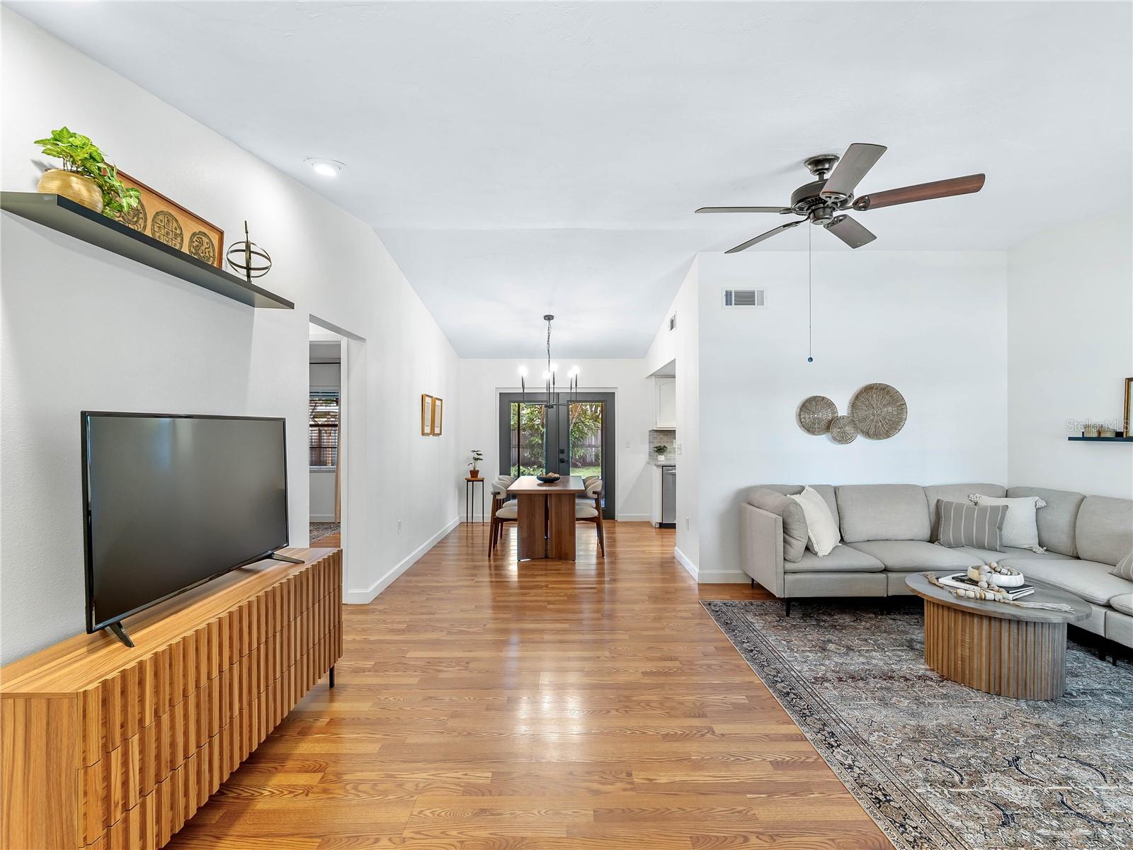 Image 18 of 39 For 1580 Deer Hollow Boulevard