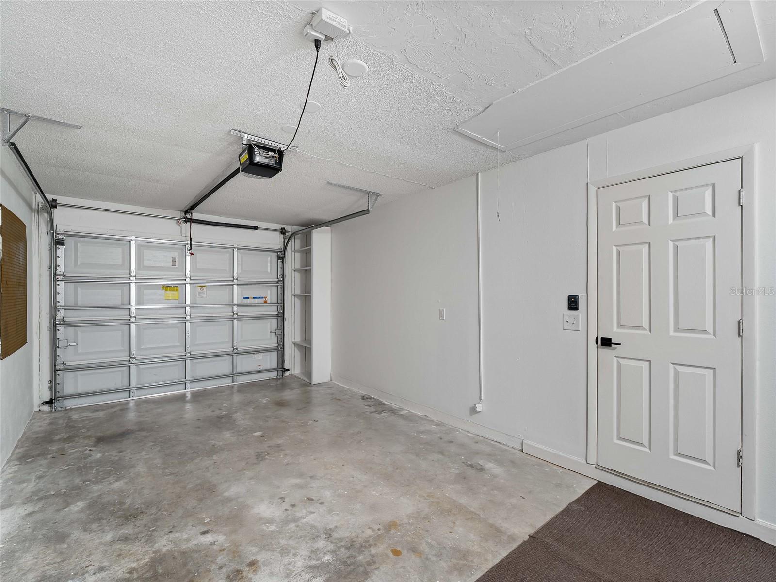 Image 21 of 39 For 1580 Deer Hollow Boulevard