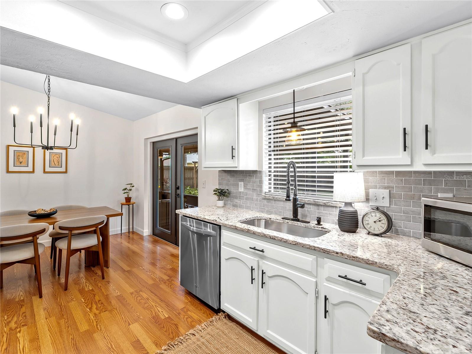 Image 6 of 39 For 1580 Deer Hollow Boulevard