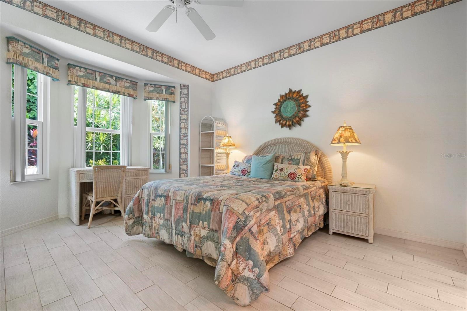 Image 21 of 44 For 1262 Berkshire Circle