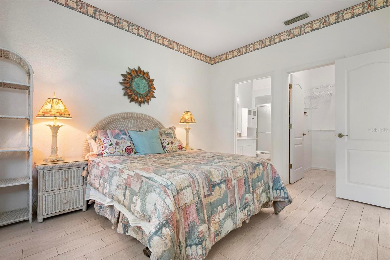 Image 22 of 44 For 1262 Berkshire Circle