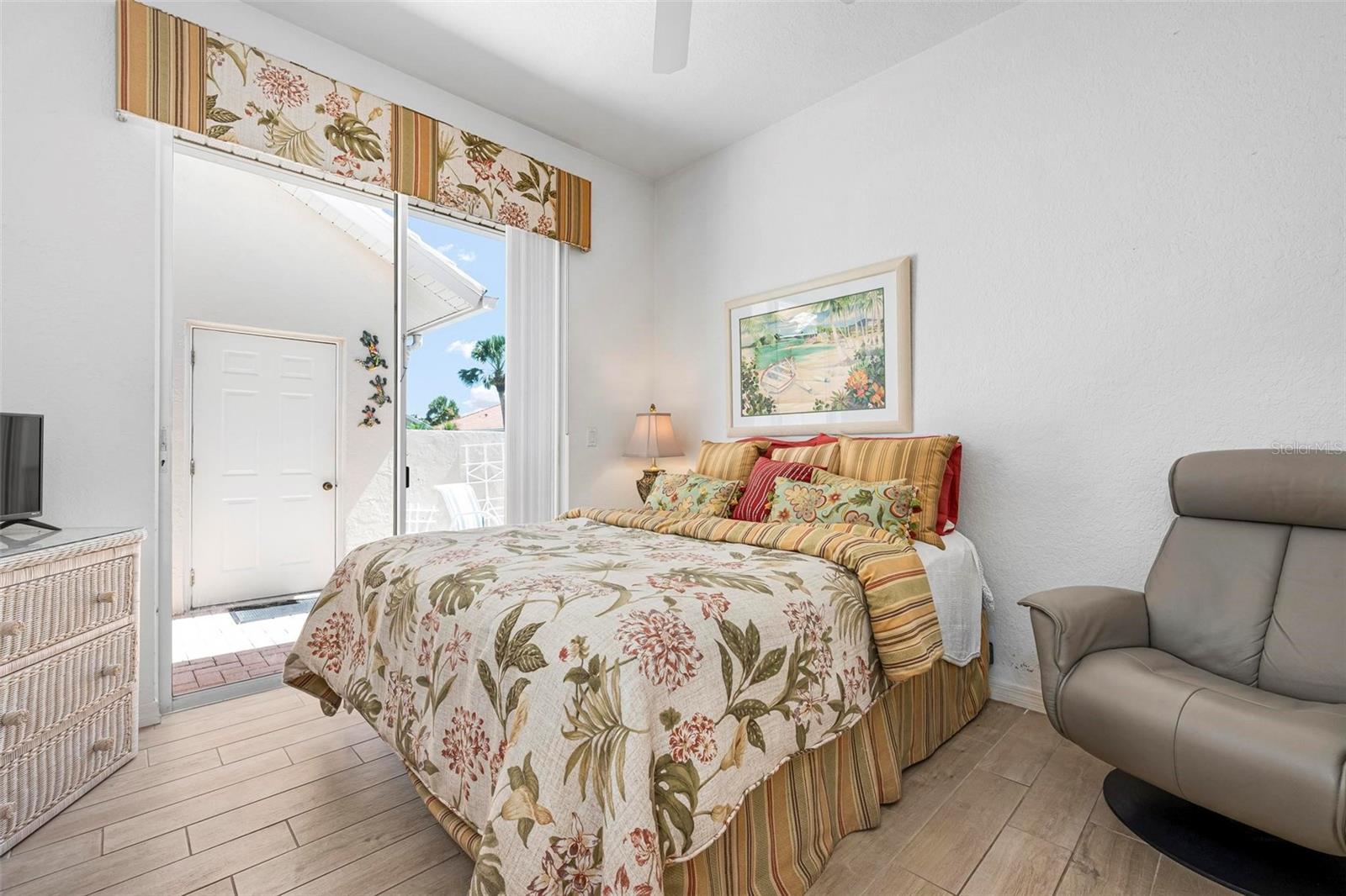 Image 26 of 44 For 1262 Berkshire Circle