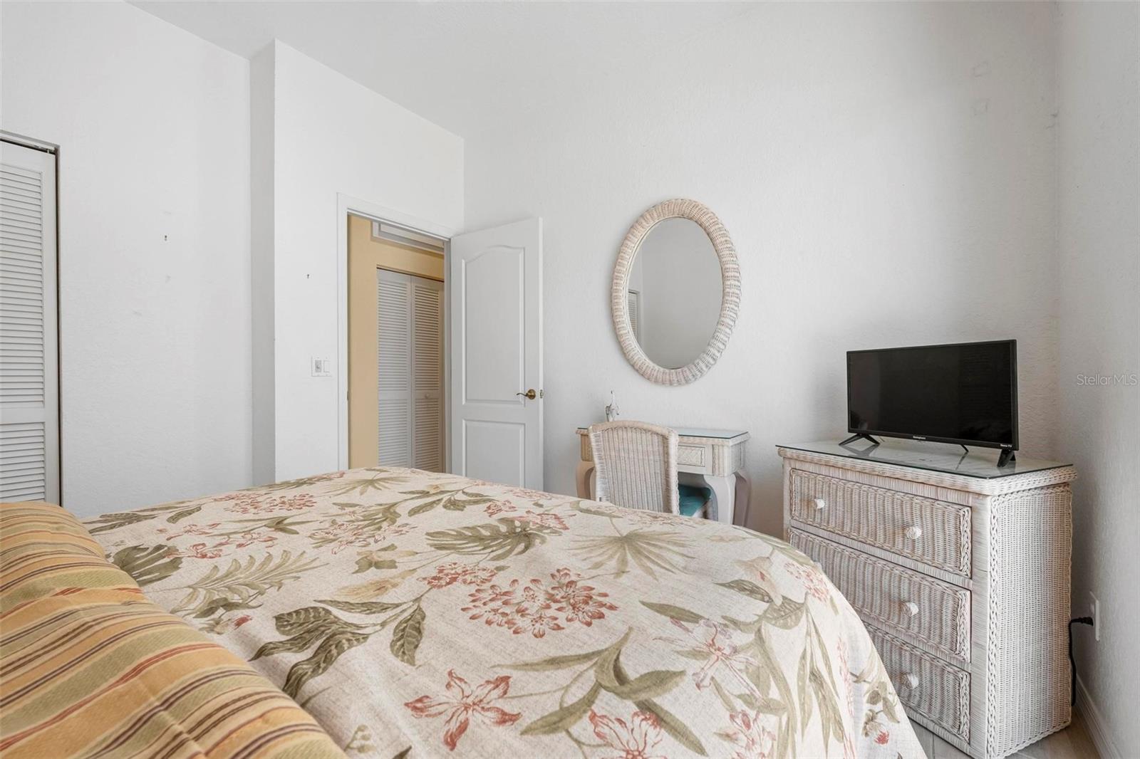 Image 28 of 44 For 1262 Berkshire Circle