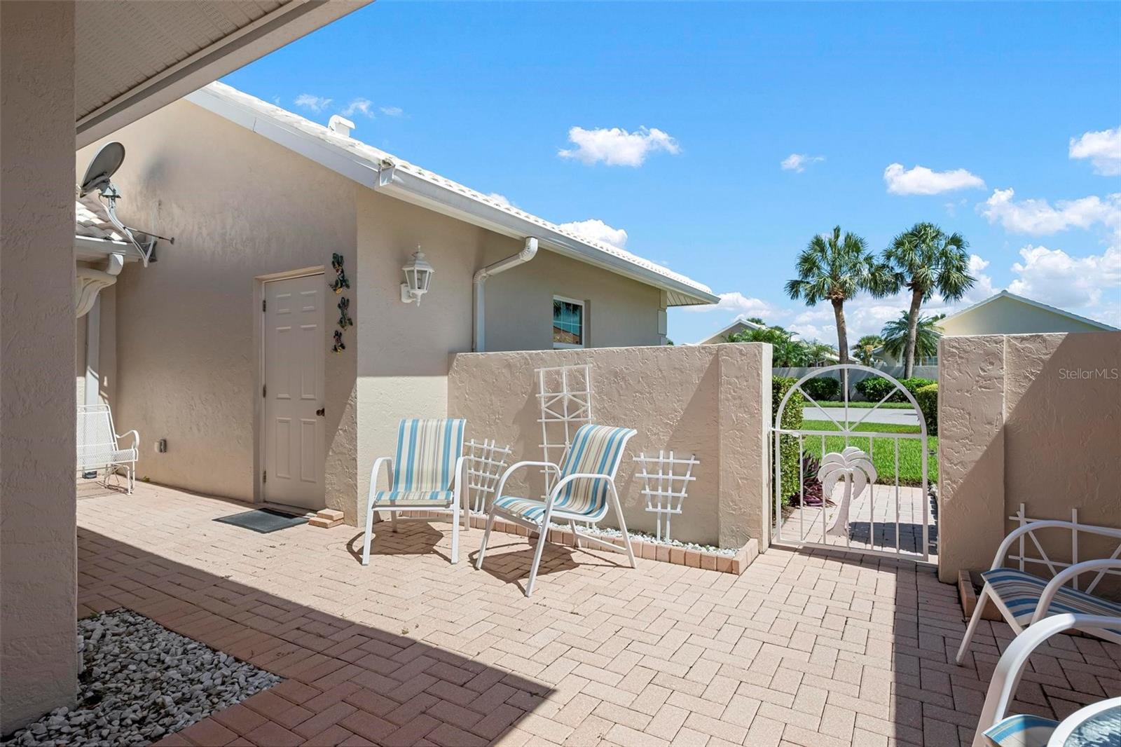 Image 6 of 44 For 1262 Berkshire Circle