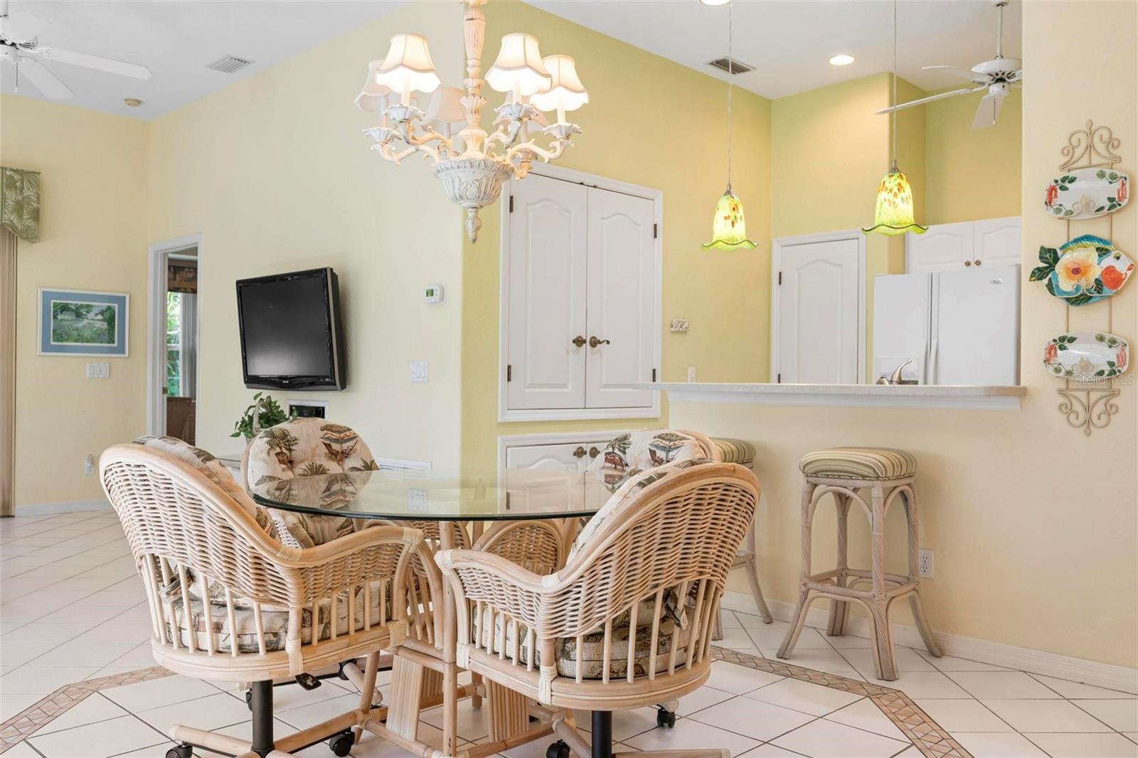 Image 9 of 44 For 1262 Berkshire Circle