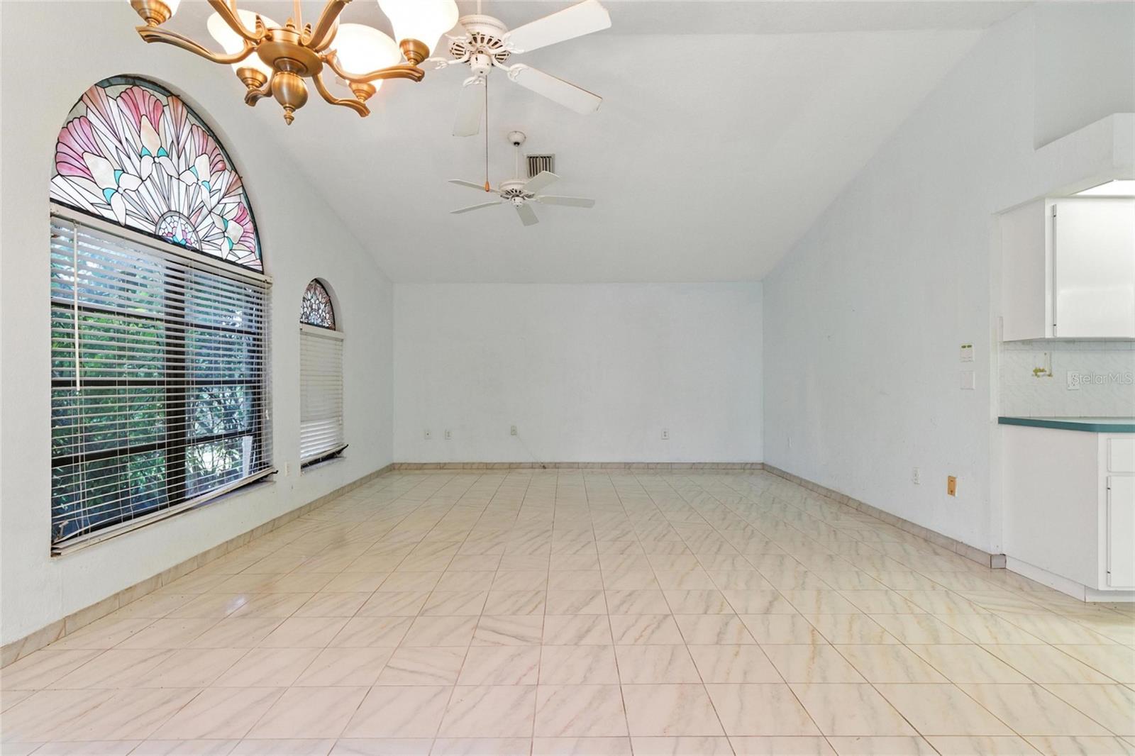Image 17 of 52 For 1209 Alton Road