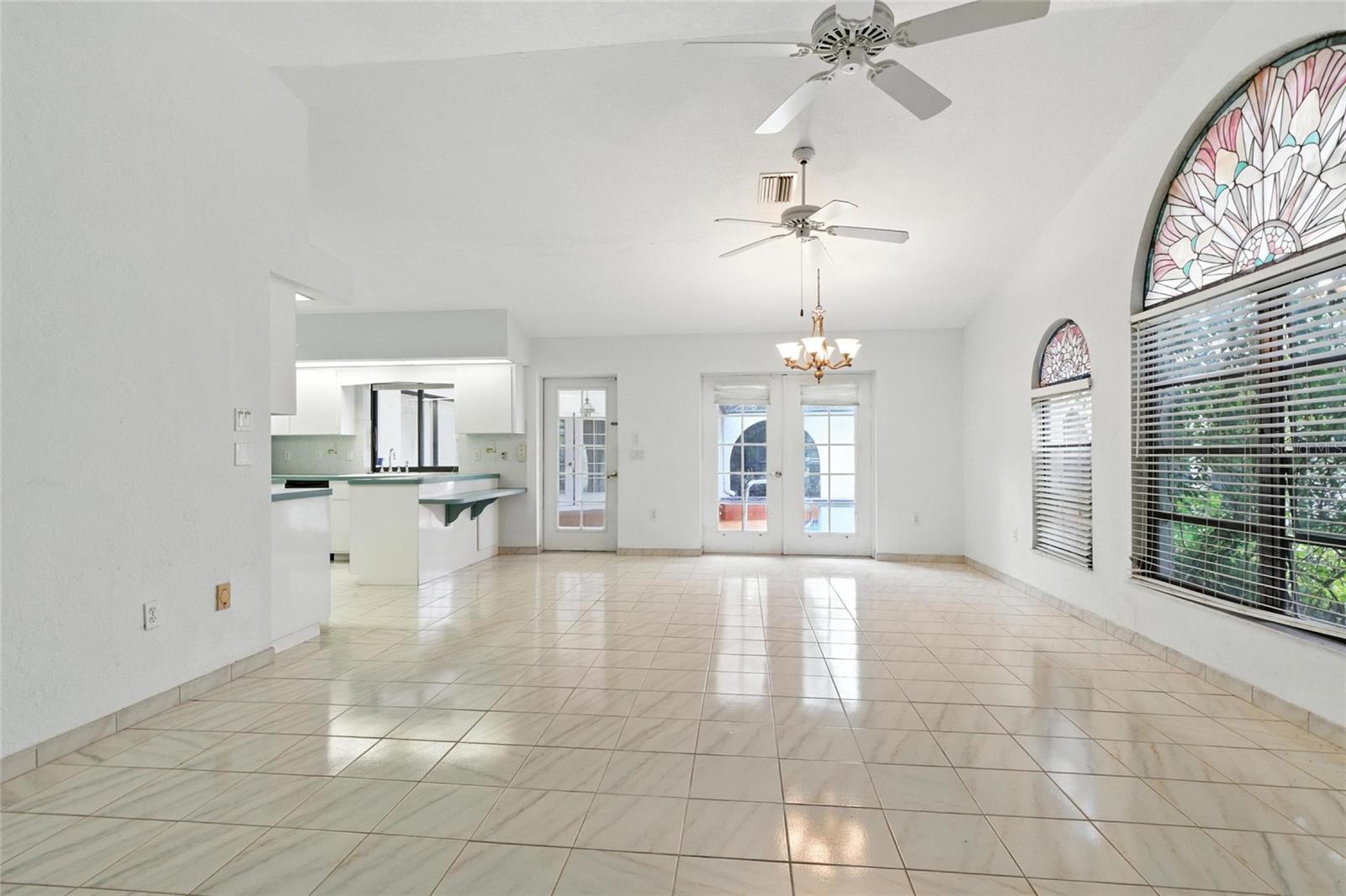 Image 19 of 52 For 1209 Alton Road