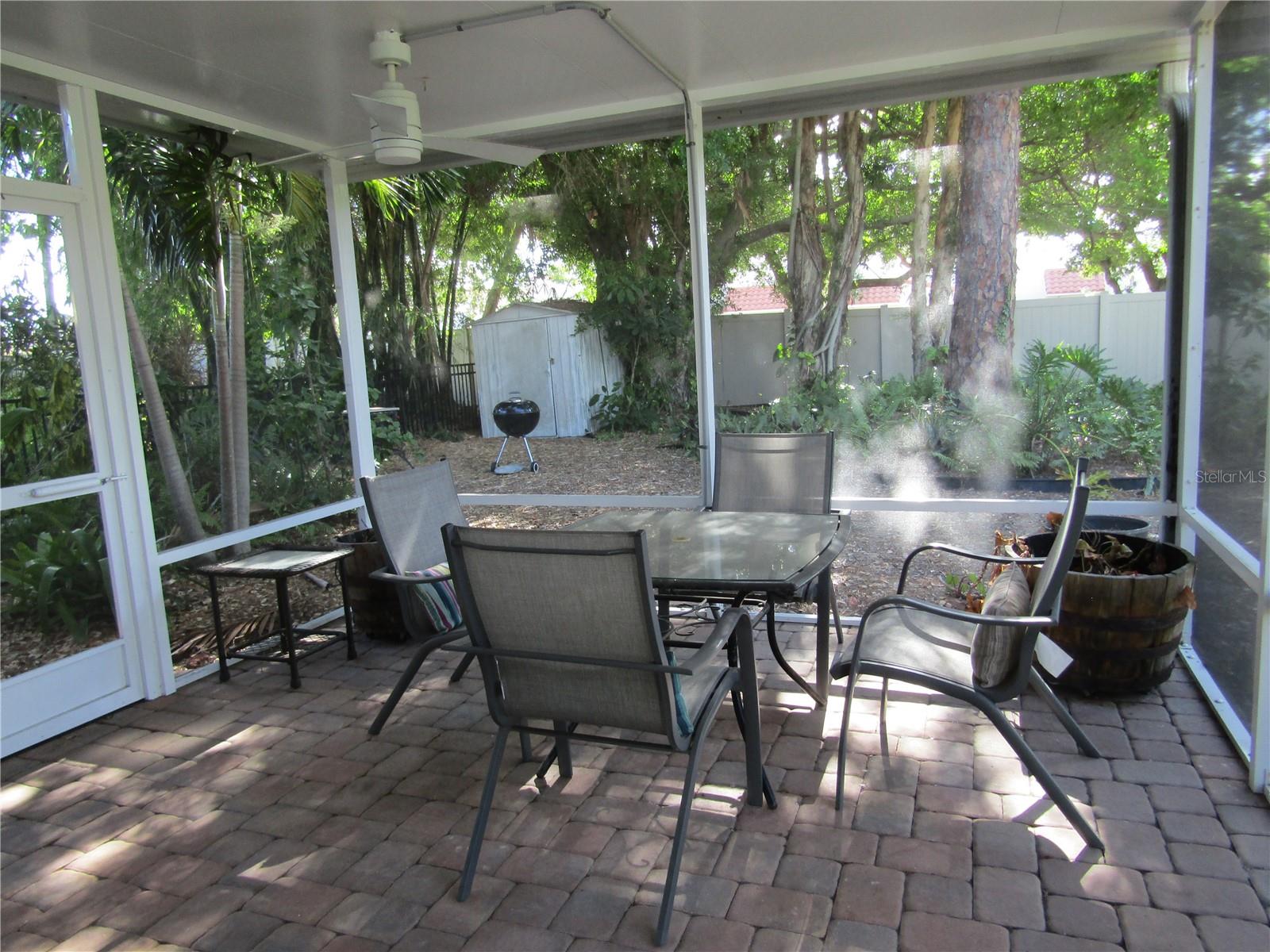 Image 16 of 20 For 421 Riviera Street