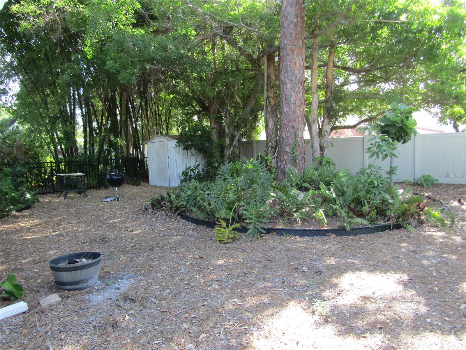 Image 19 of 20 For 421 Riviera Street