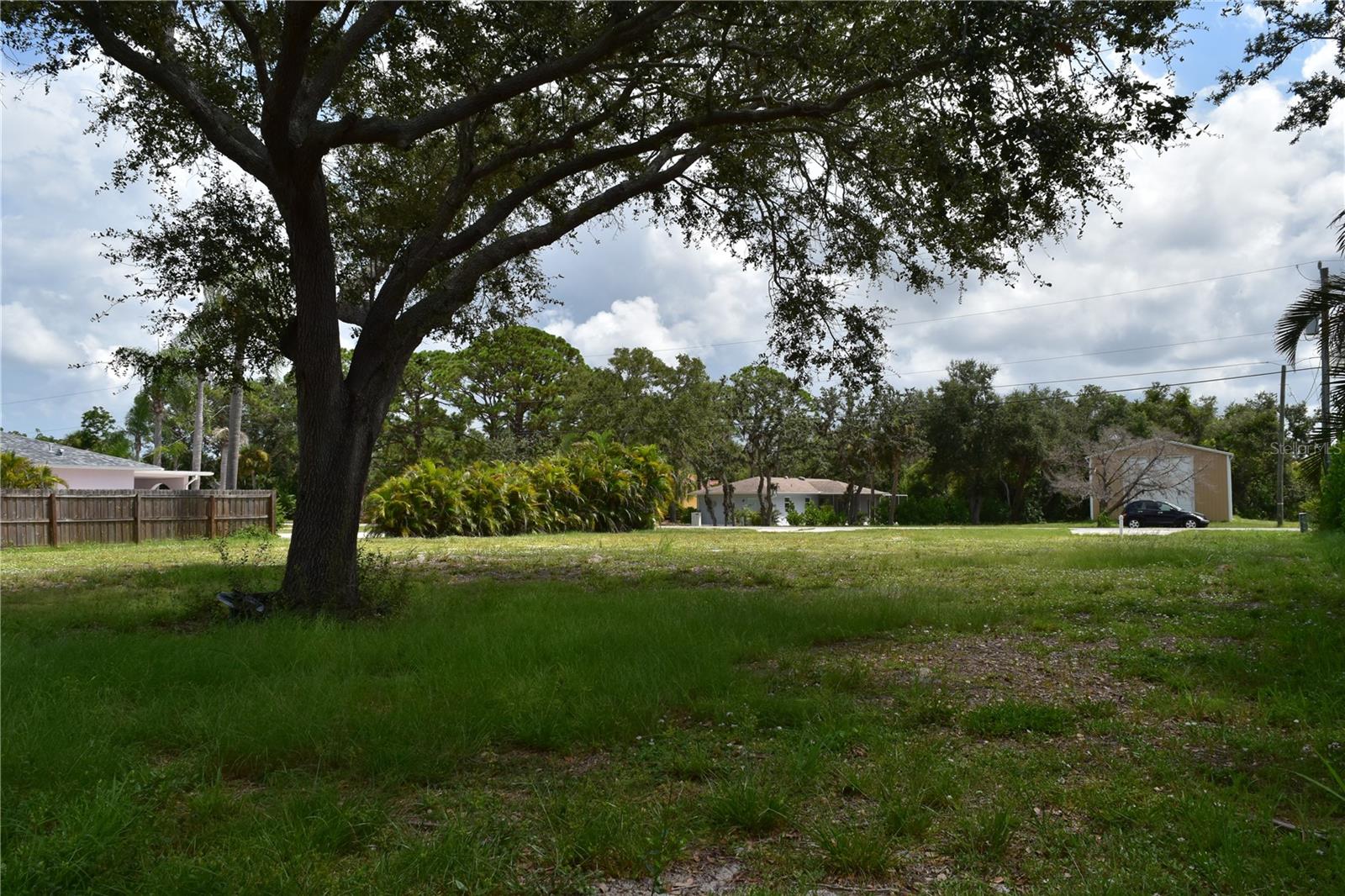 Image 10 of 42 For 2450 Alamander Avenue
