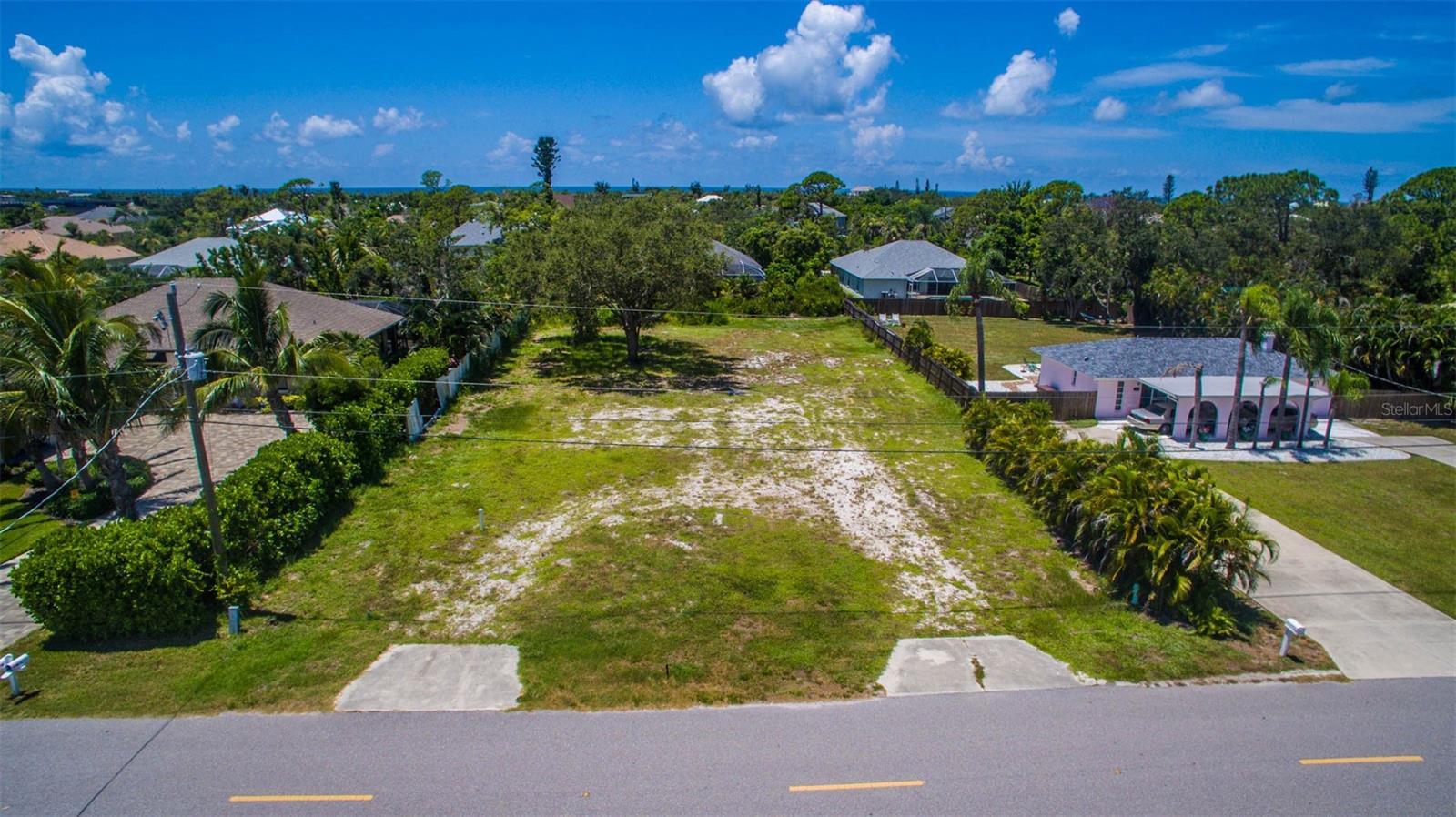 Image 43 of 44 For 2450 Alamander Avenue