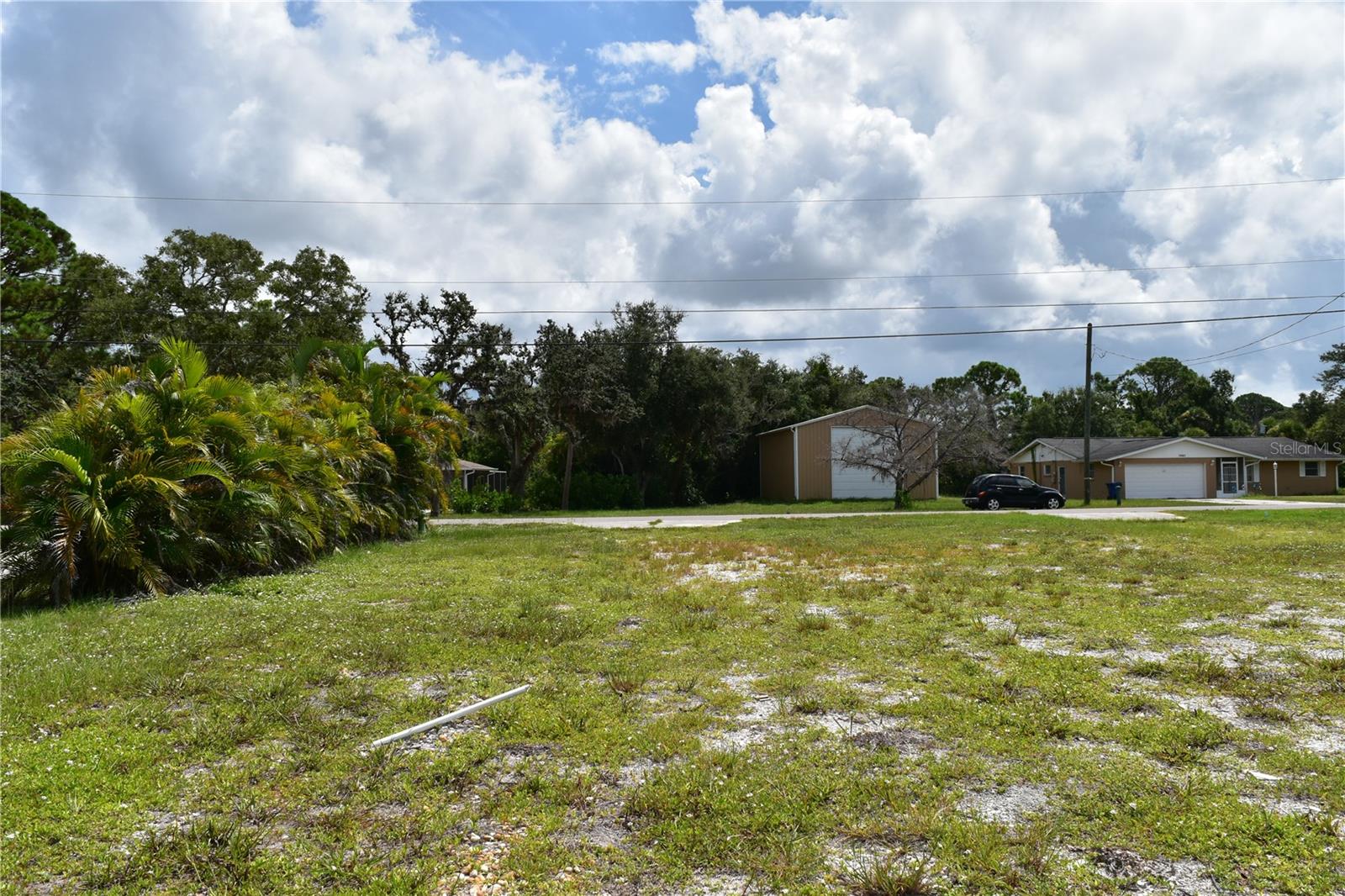 Image 8 of 42 For 2450 Alamander Avenue