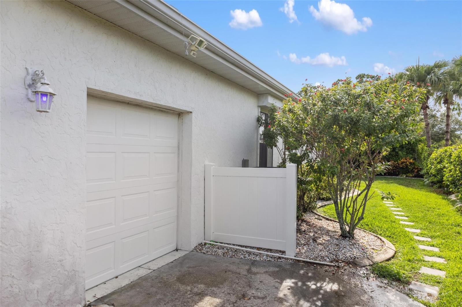 Image 41 of 49 For 5201 Sabal Trace Drive