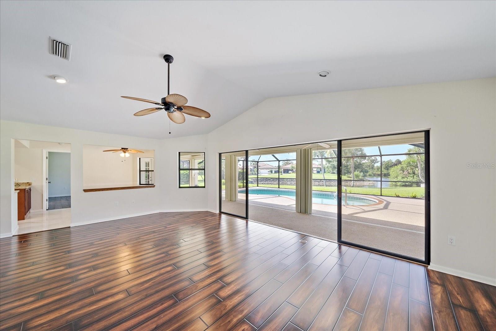 Image 3 of 45 For 1929 Tradewinds Circle
