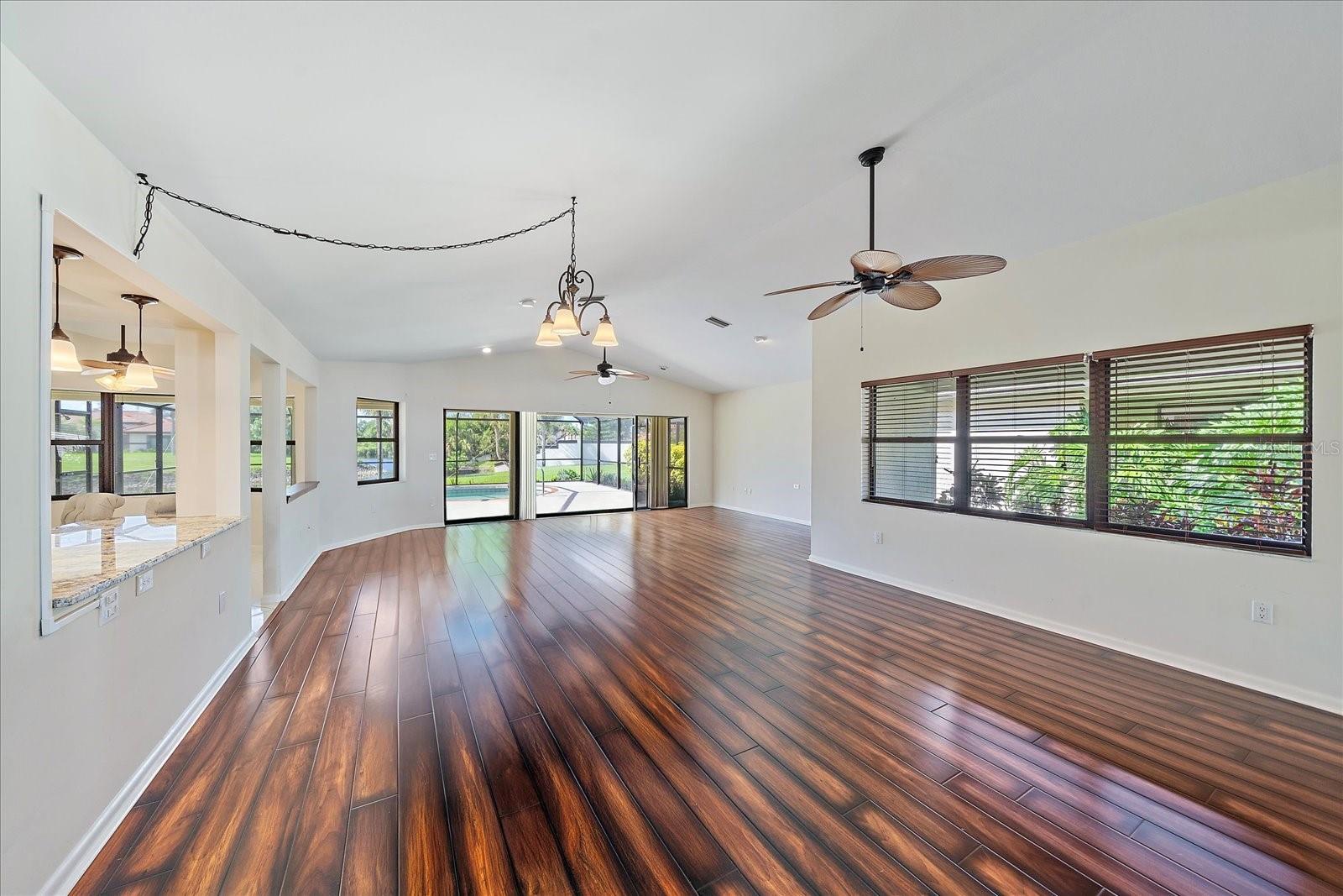 Image 7 of 45 For 1929 Tradewinds Circle