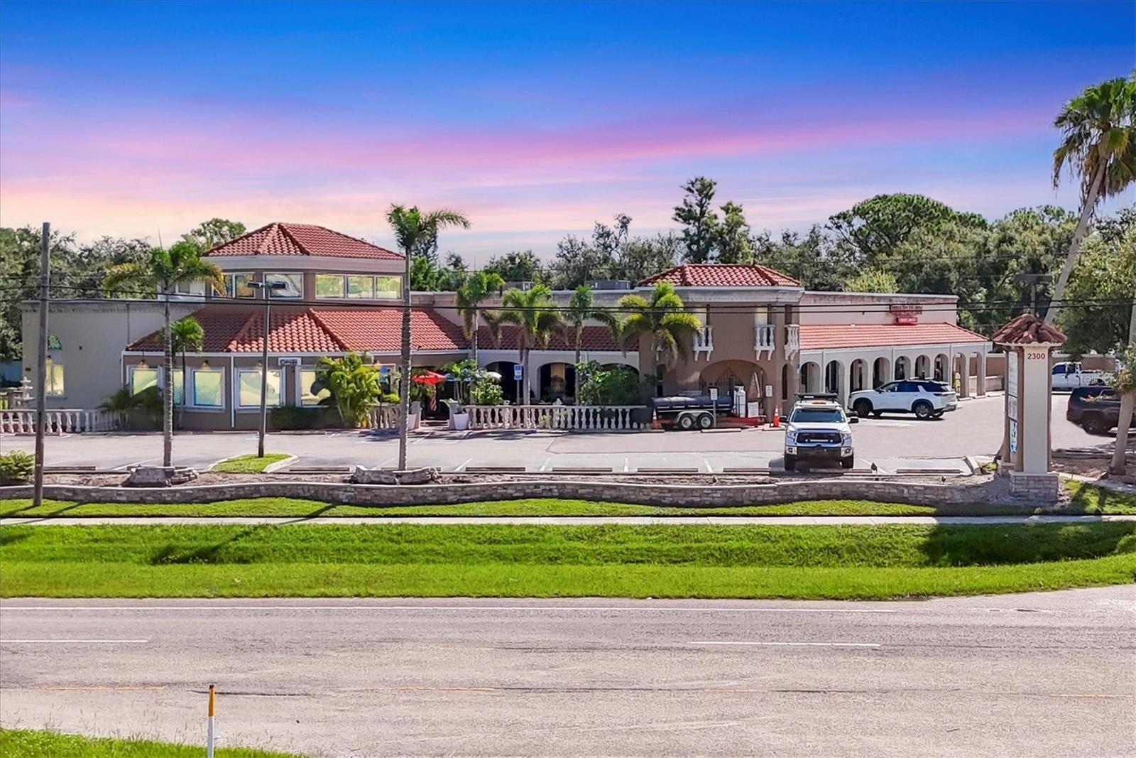 Image 4 of 66 For Tamiami Trail