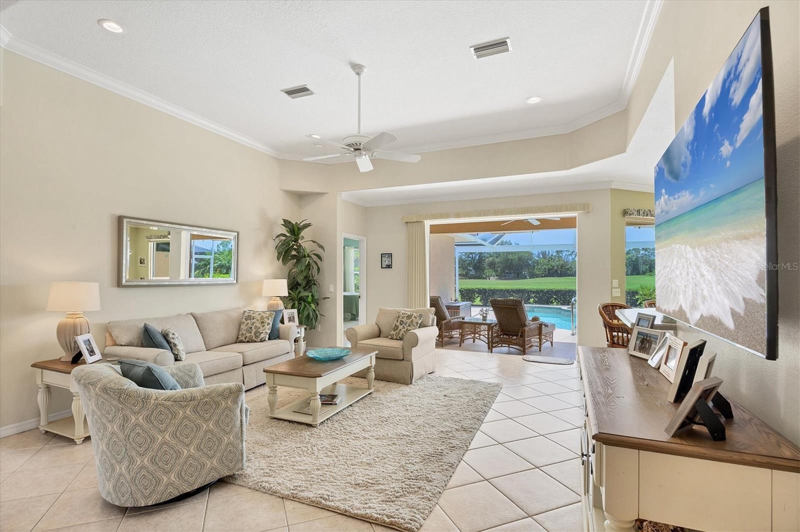 Image 14 of 50 For 5641 Whispering Oaks Drive