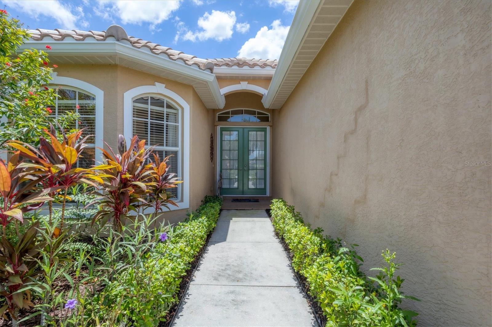 Image 9 of 50 For 5641 Whispering Oaks Drive
