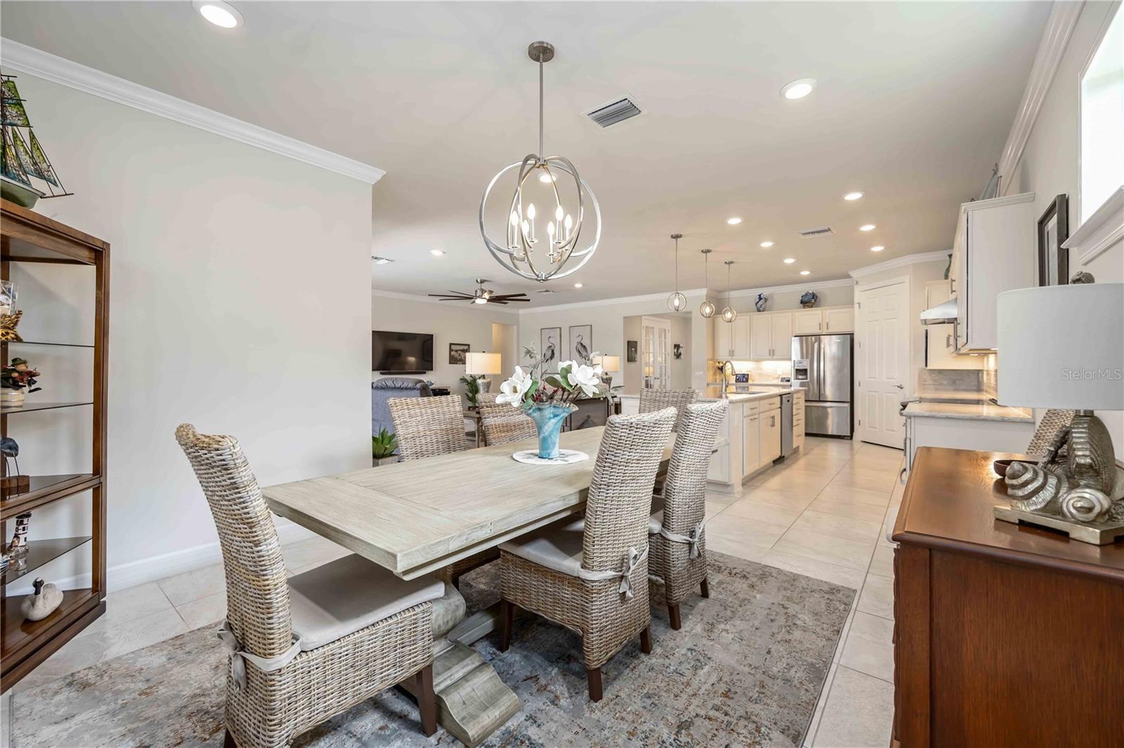 Image 15 of 67 For 13431 Calimento Street